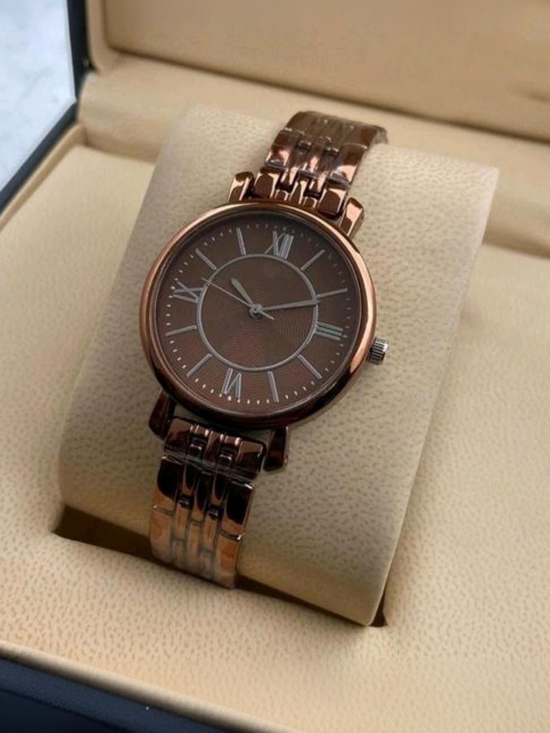 Miss Perfect Unisex Dial & Bracelet Style Straps Analogue Watch Aki24