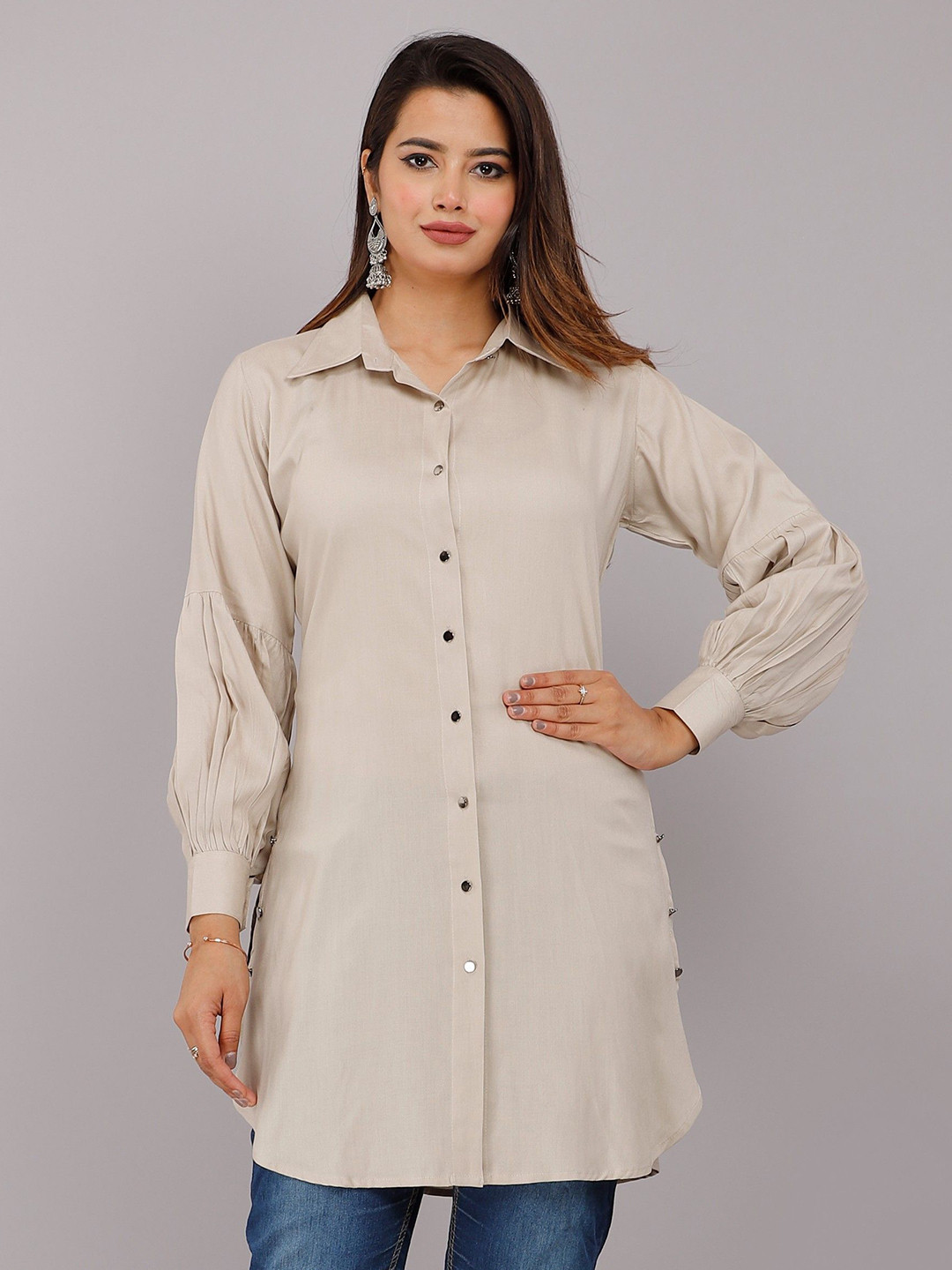 Aashee Women Standard Fit Solid Spread Collar Casual Shirt