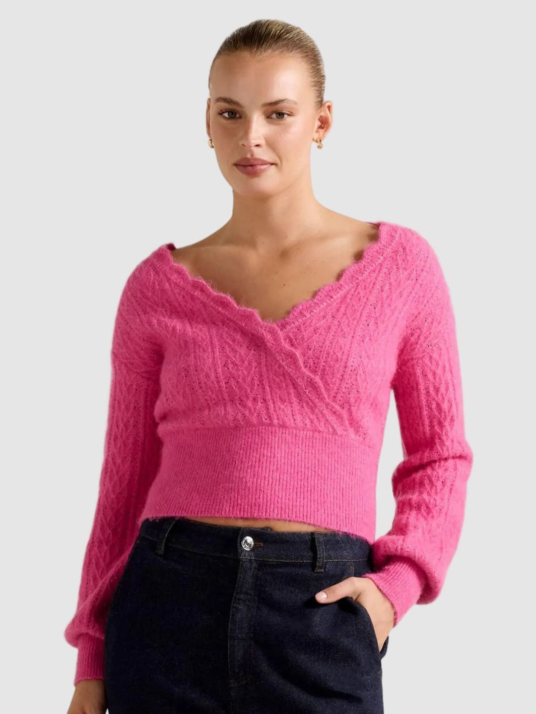 Forever New Women Cable Knit Crop Pullover