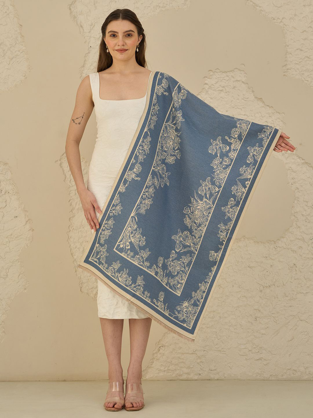 Knitkala Cashmere Reversible Woollen Stole with Floral Border