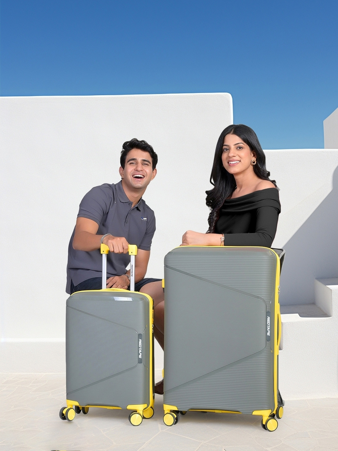 Red Tape Unisex Polypropylene 360-Degree 8 Wheel Set Of 2 Medium & Cabin Trolley Bags