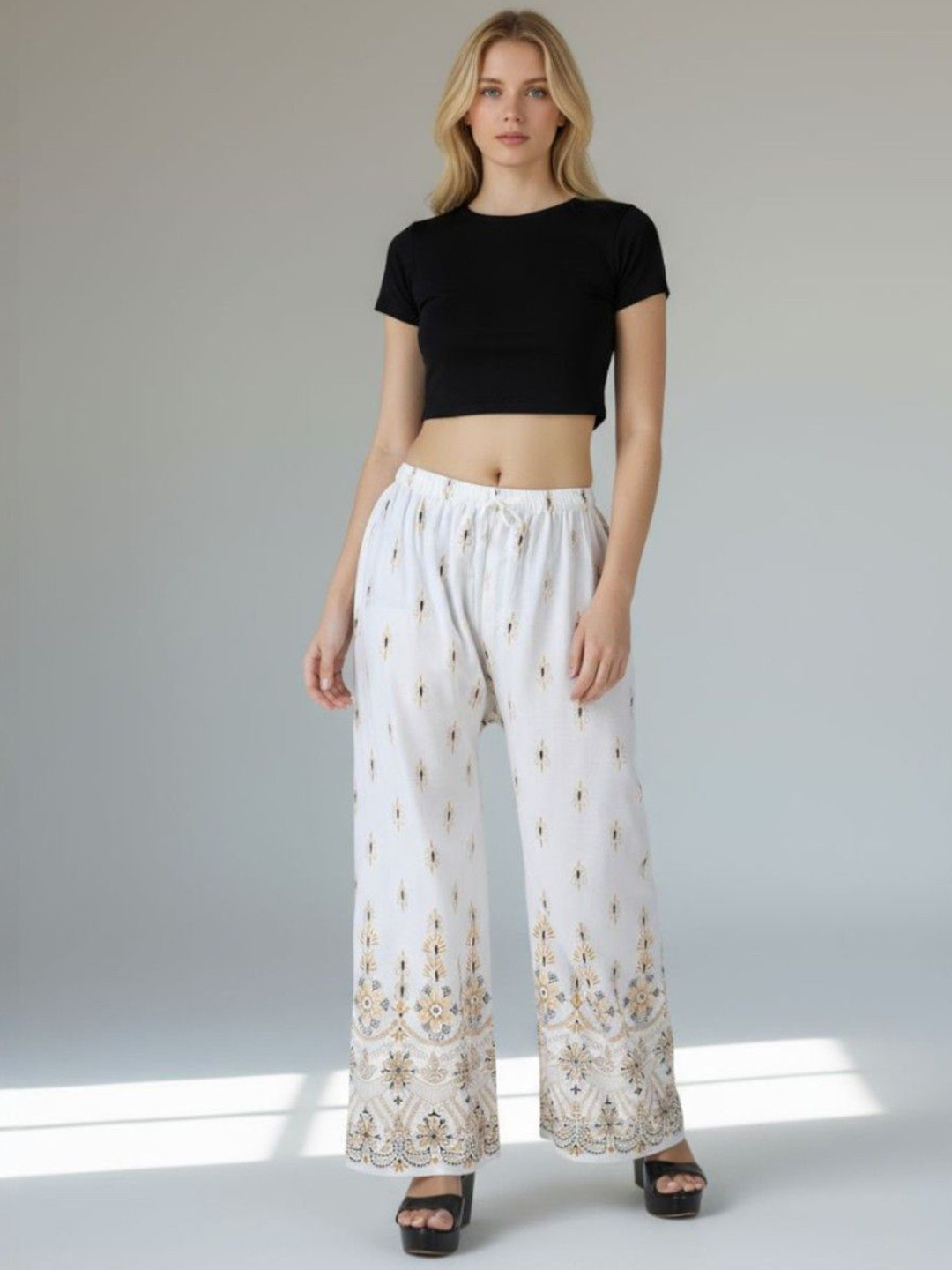 LASAFIYA Women Ethnic Motifs Printed Wide Leg Palazzo