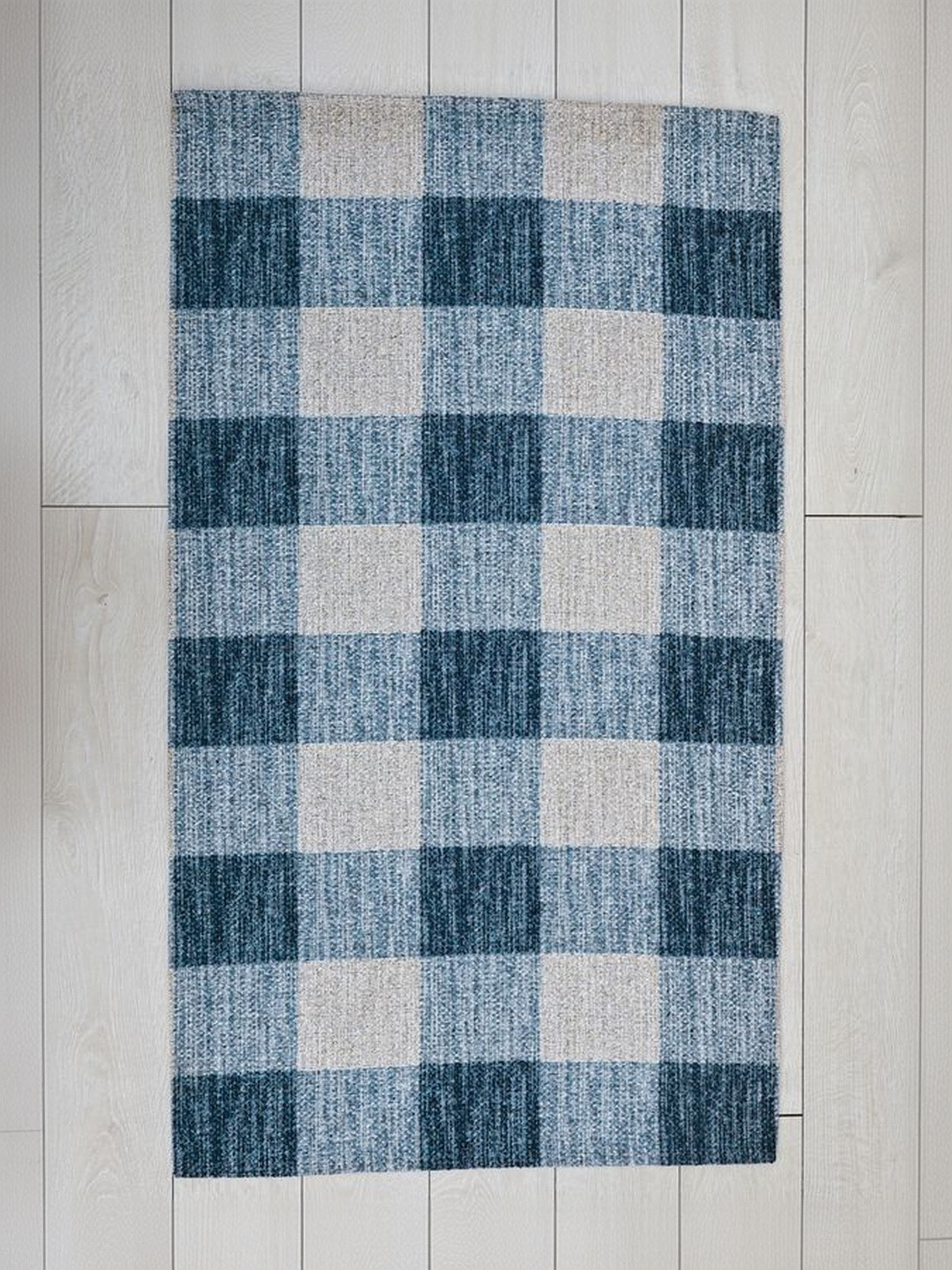 Ariana Blue & White Checked 1300 GSM Cotton Anti-Skid Bath Rugs