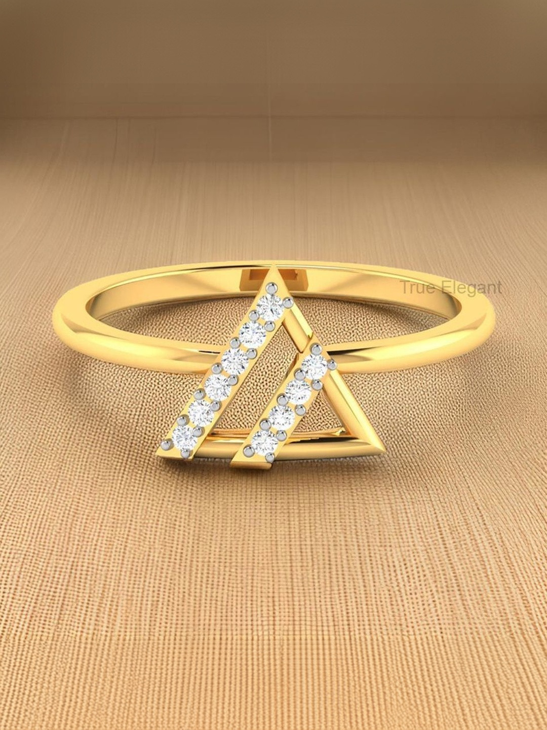 Hitmax Sterling Silver Diamond Stone-Studded Triangle-Shaped Finger Ring