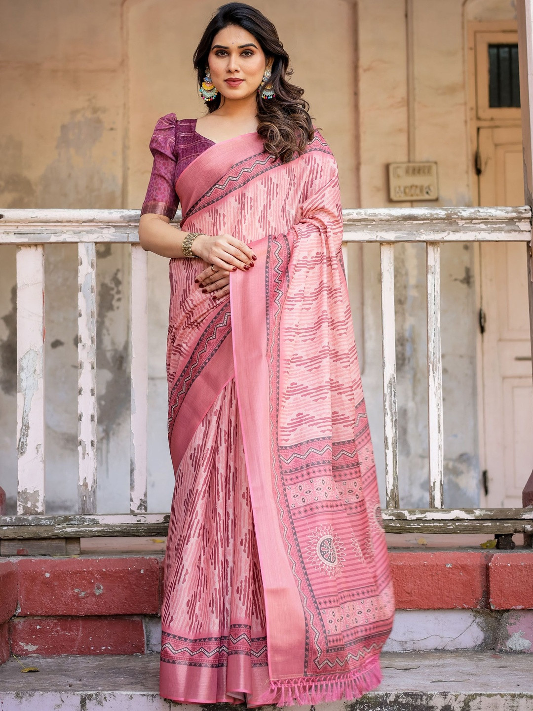 SHREEMALL Ethnic Motifs Zari Tissue Saree