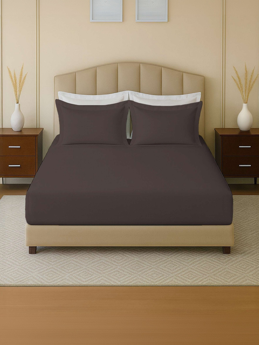 MAYFAIR HOMES LONDON Brown 144 TC King Bedsheet with 2 Pillow Covers
