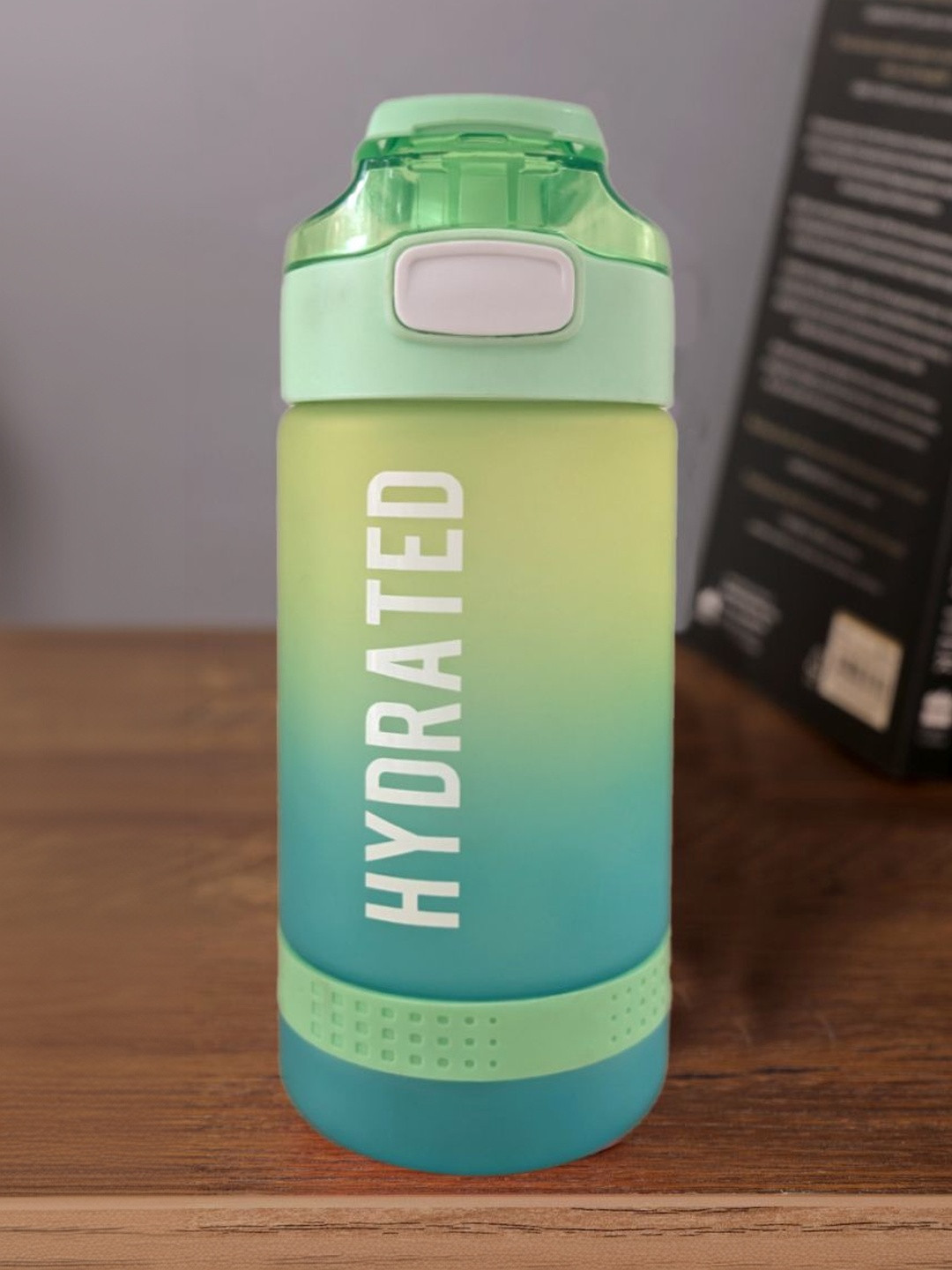 AARVI DECOR STUDIO Ecosplash Green & Teal Colourblocked BPA-free Leak-Proof Bottle - 550ml