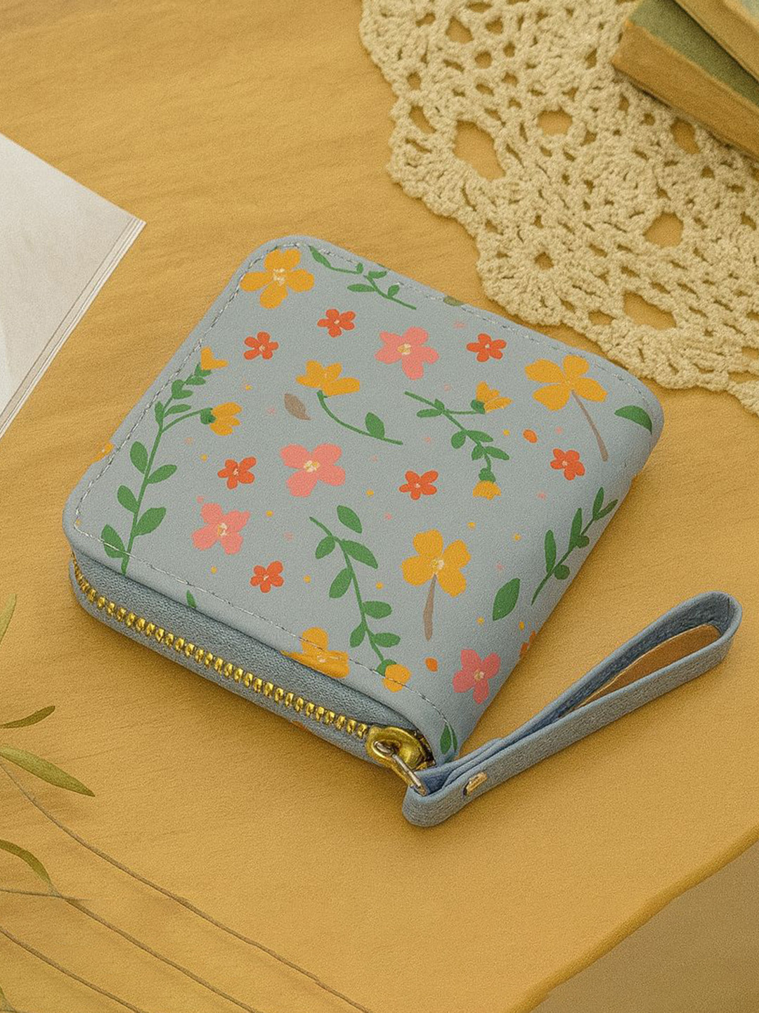 VALERIE Women Printed Card Cash Pocket Wallet