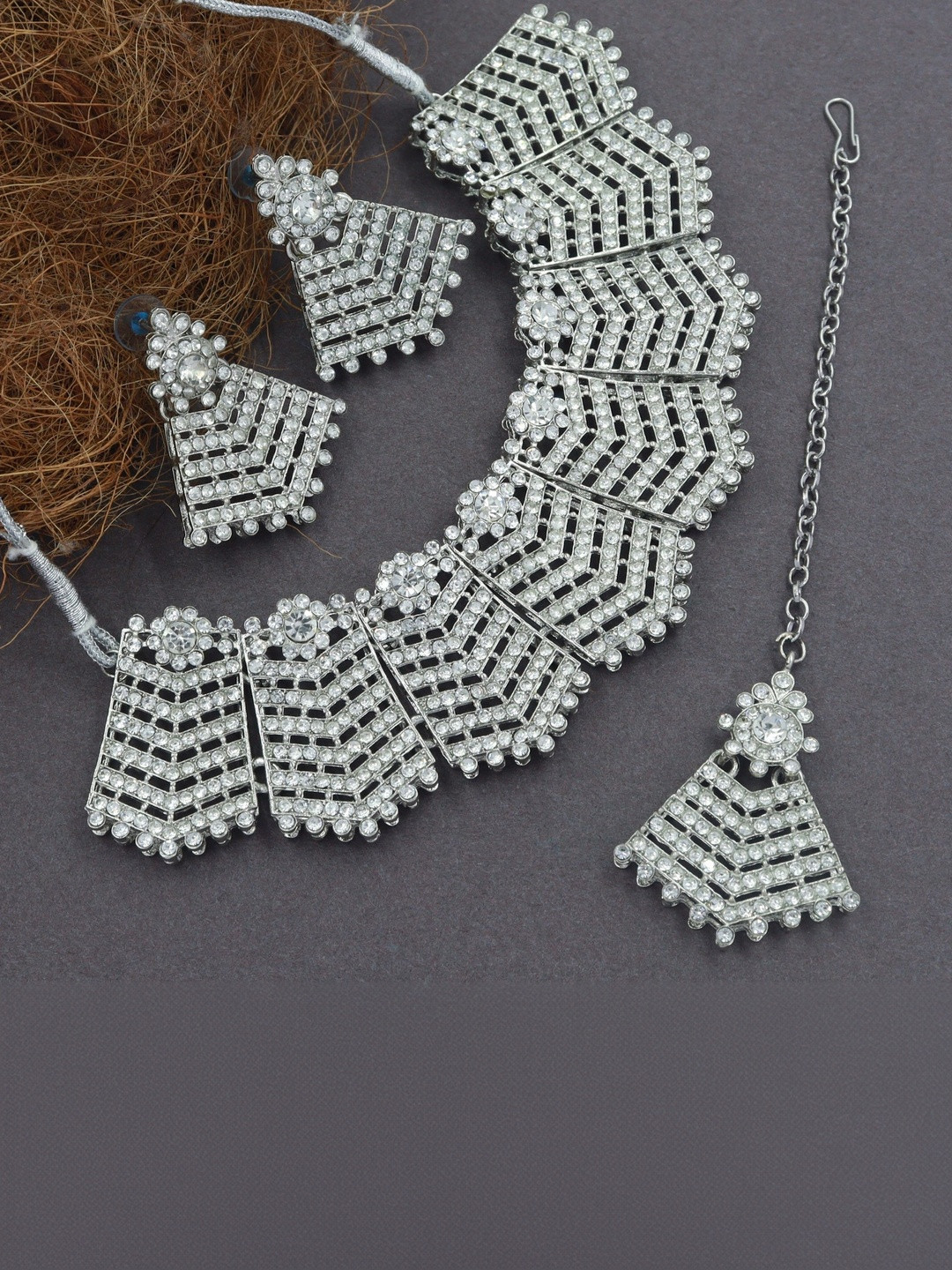 Women Click Stones Studded Jewellery Set