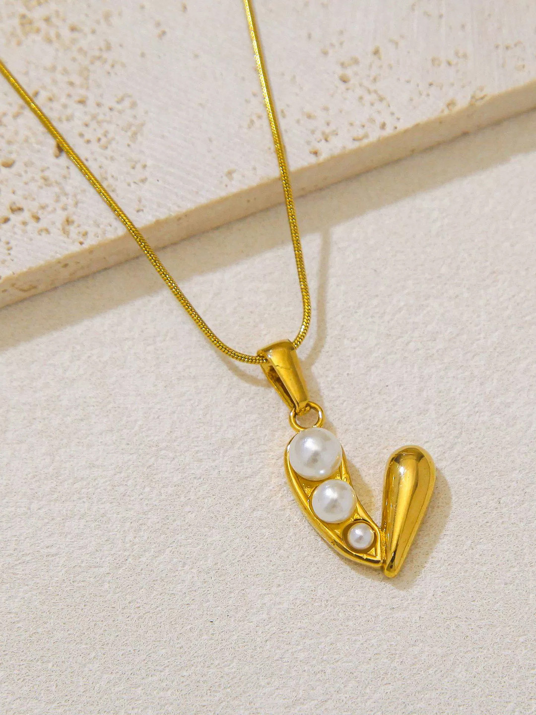 Just Lil Things Beaded Heart Shaped Pendant With Chain