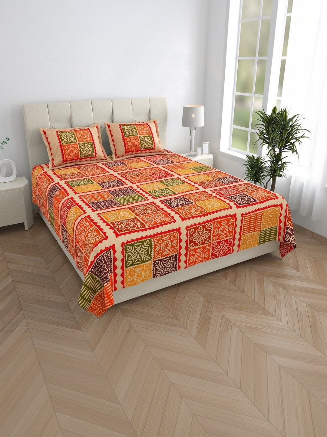 MILAAV Cream-Coloured Geometric 144 TC King Bedsheet with 2 Pillow Covers