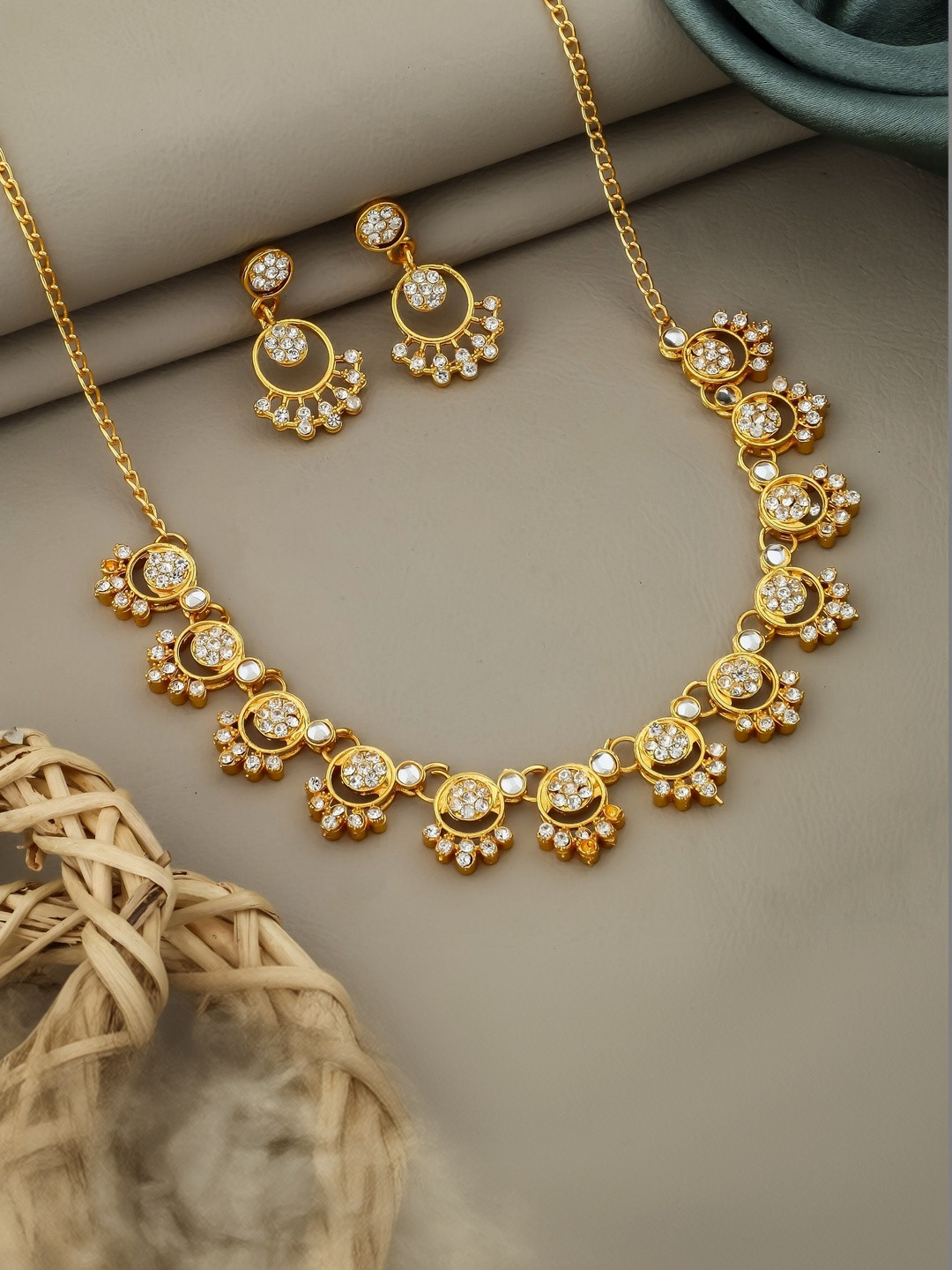 KALPANA CHUDIGHAR Gold-Plated Stones-Studded Jewellery Set