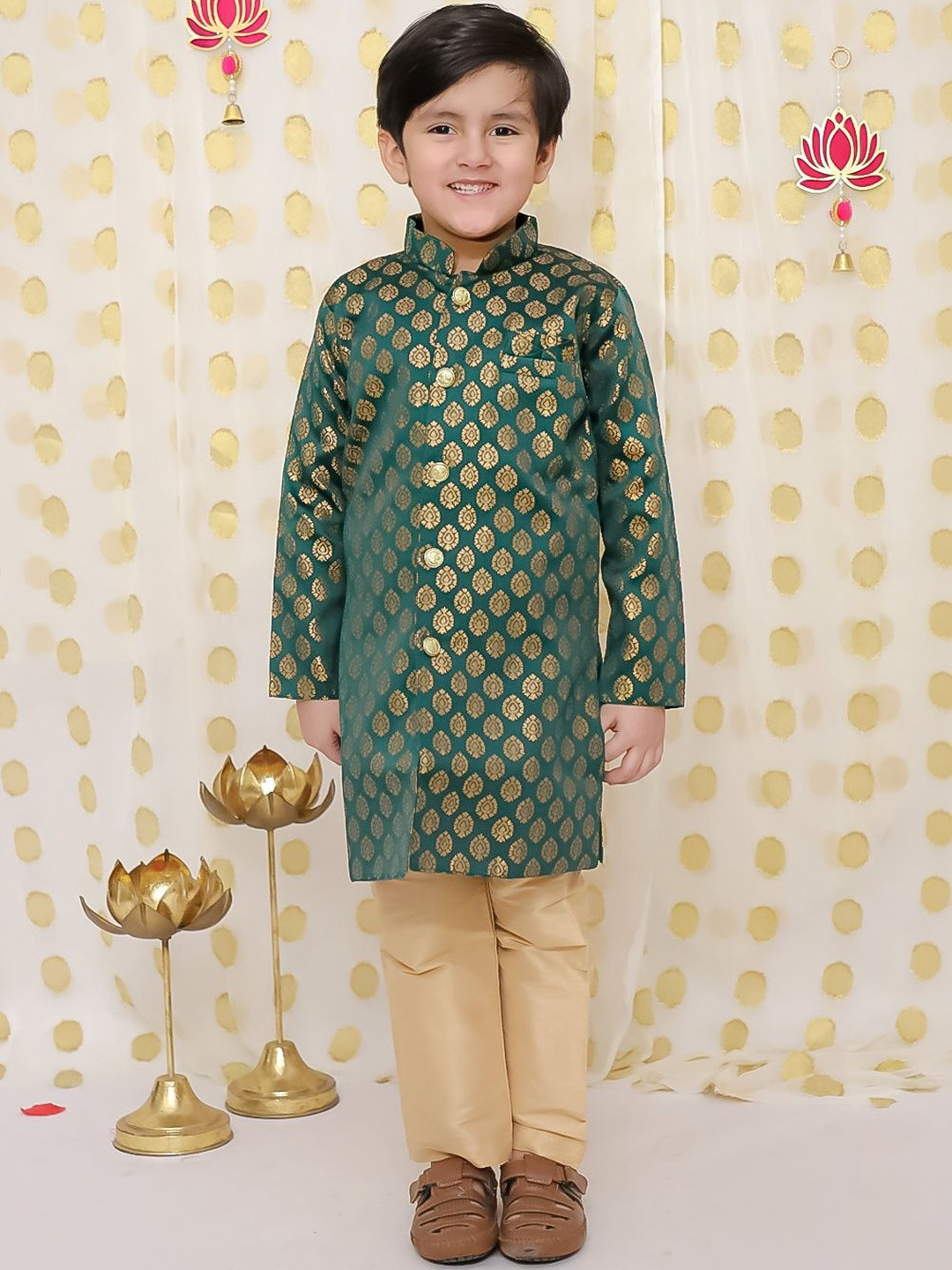 BownBee Boys Self Designed Front Open Jacquard Mandarin Collar Sherwani with Pajama