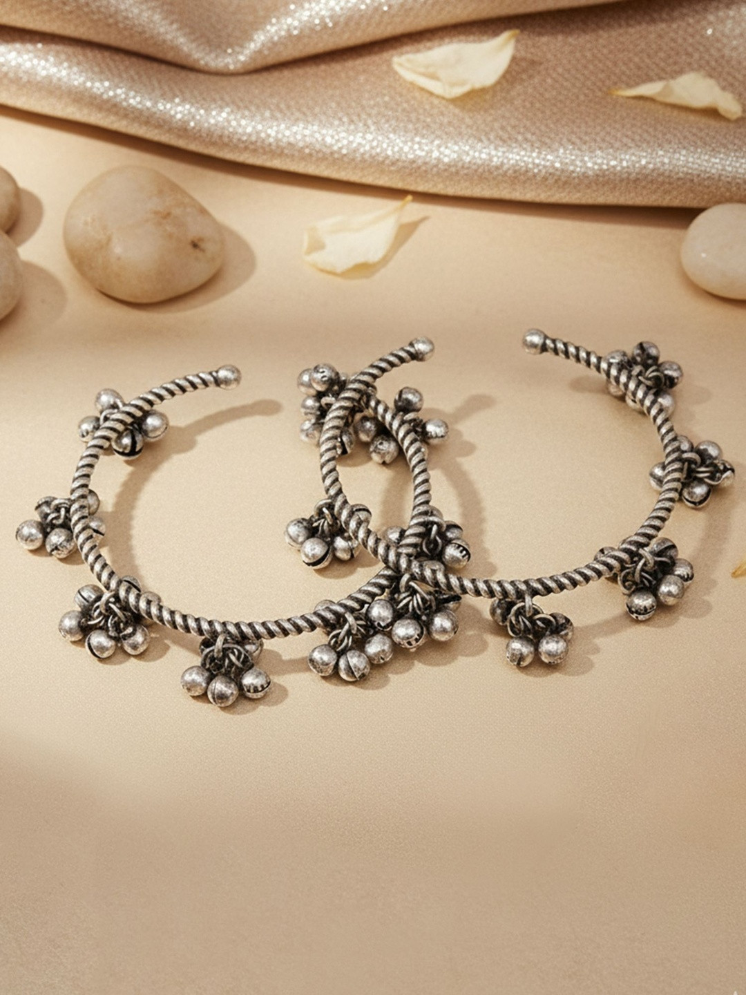 KARATCART Set Of 2 Silver-Plated Tribal Oxidized Open Cuff Bangles