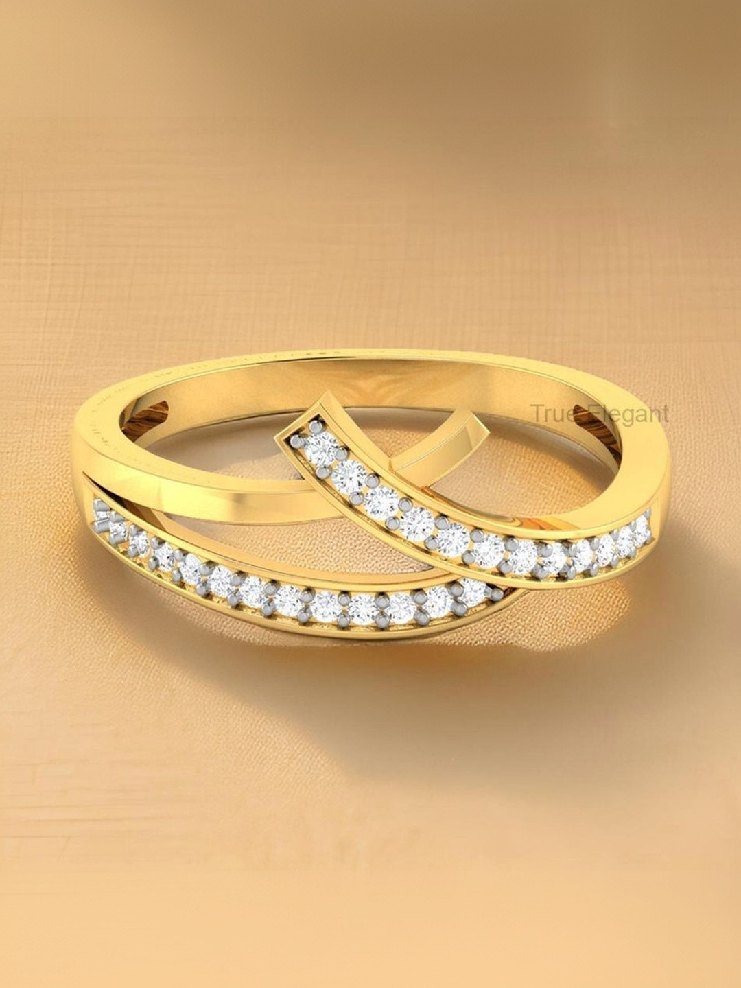 BIANCISTELLE Diamond-Studded Finger Ring