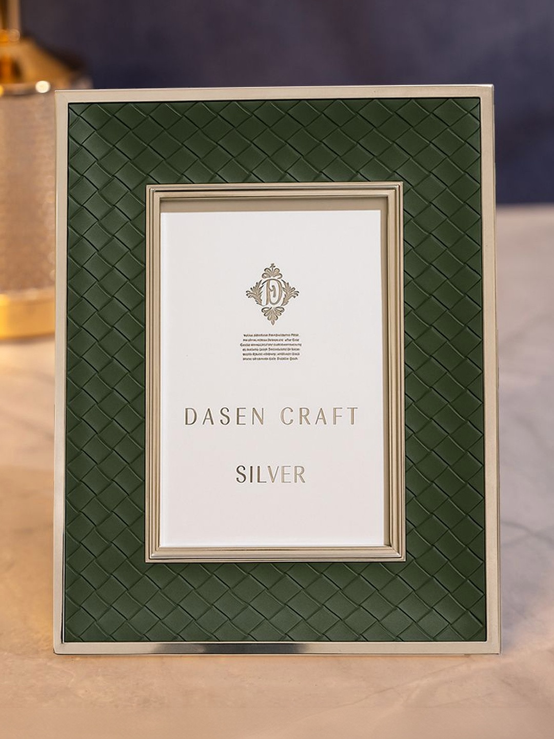 AARVI DECOR STUDIO Green & Silver-Toned 1 Pieces Metal Table Photo Frames