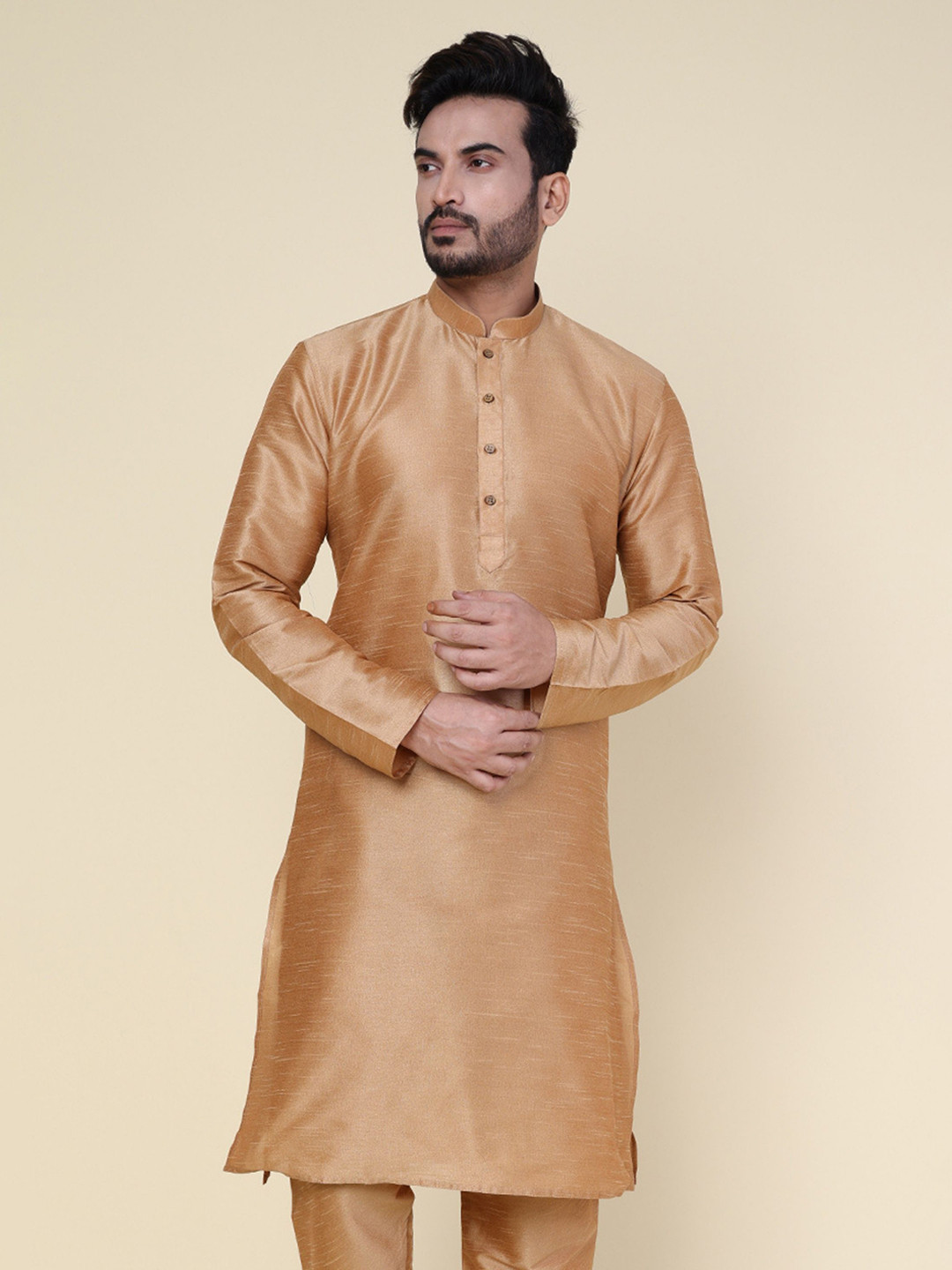 W & G Men Soft Silk Blend Regular Fit Featuring Mandarin Collar Kurta