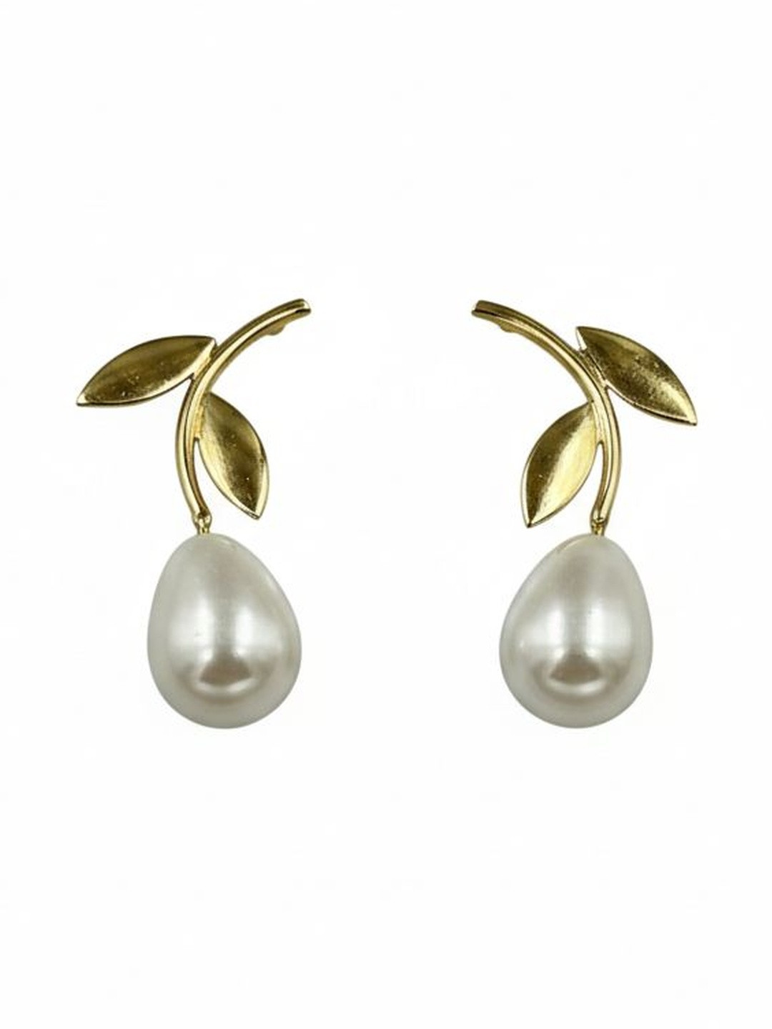 MISS ASTUTE Leaf Shaped Drop Earrings