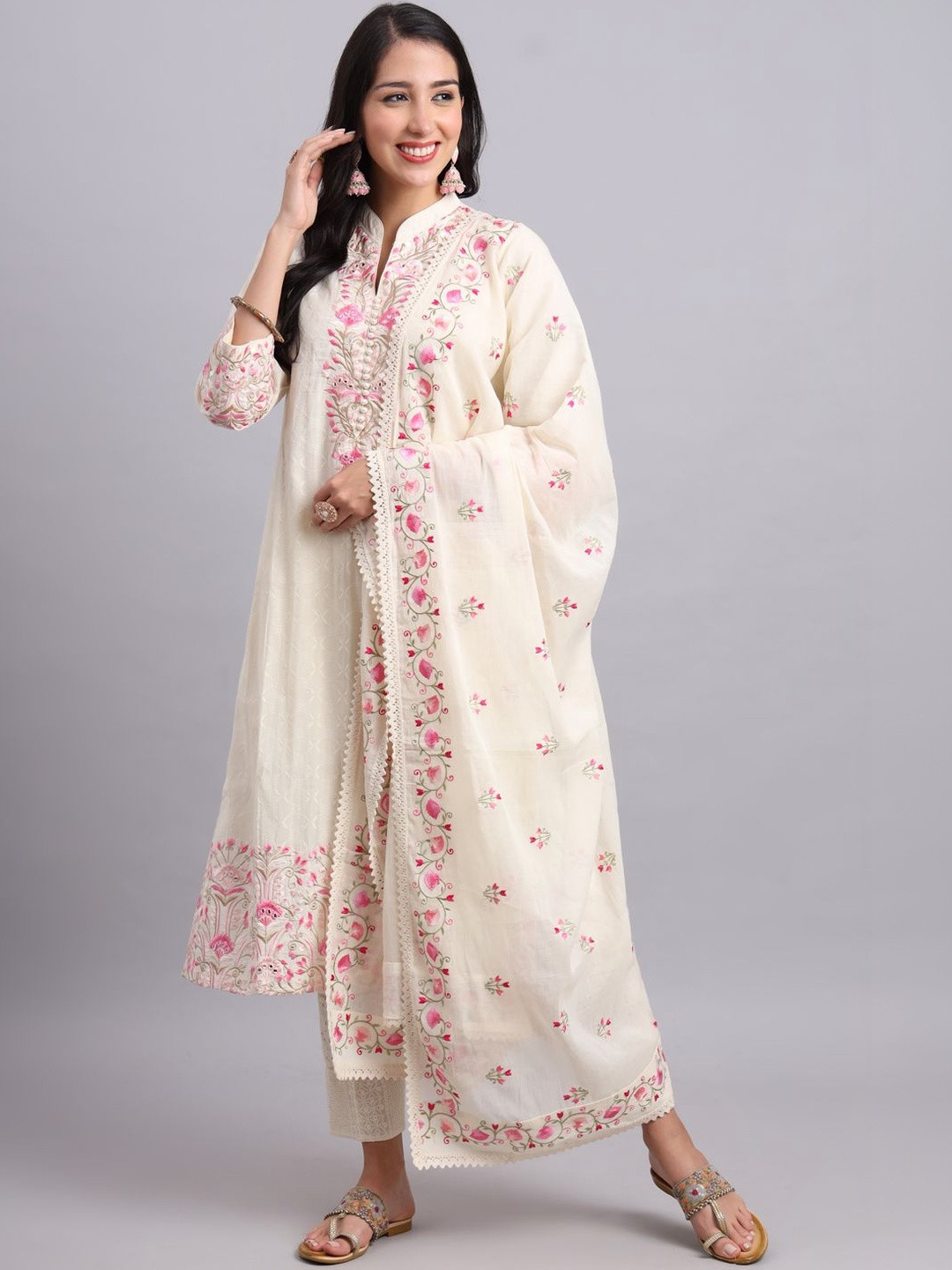 CREPE KI KURTI Women Floral Embroidered Regular Thread Work Pure Cotton Kurta with Trousers & With Dupatta