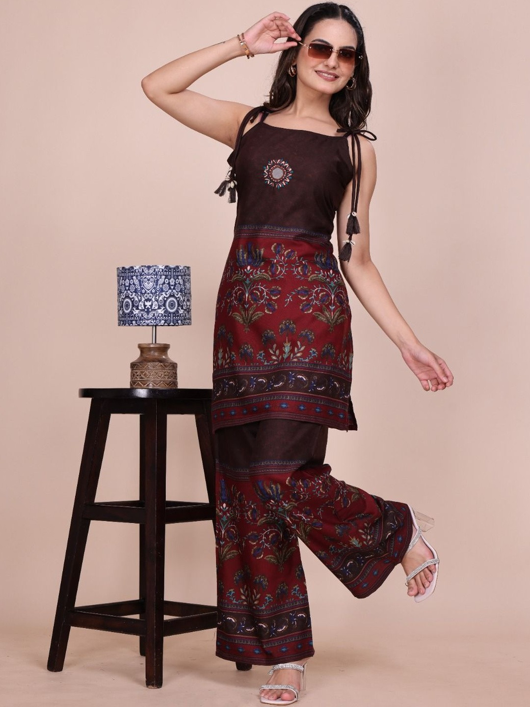 GO SRI SAREES Women Ethnic Motifs Printed Regular Thread Work Pure Cotton Kurta with Palazzos