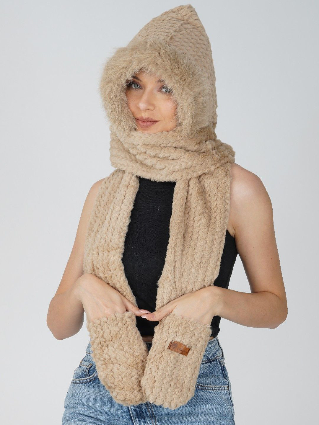 LADONNA Women Woollen Beanie