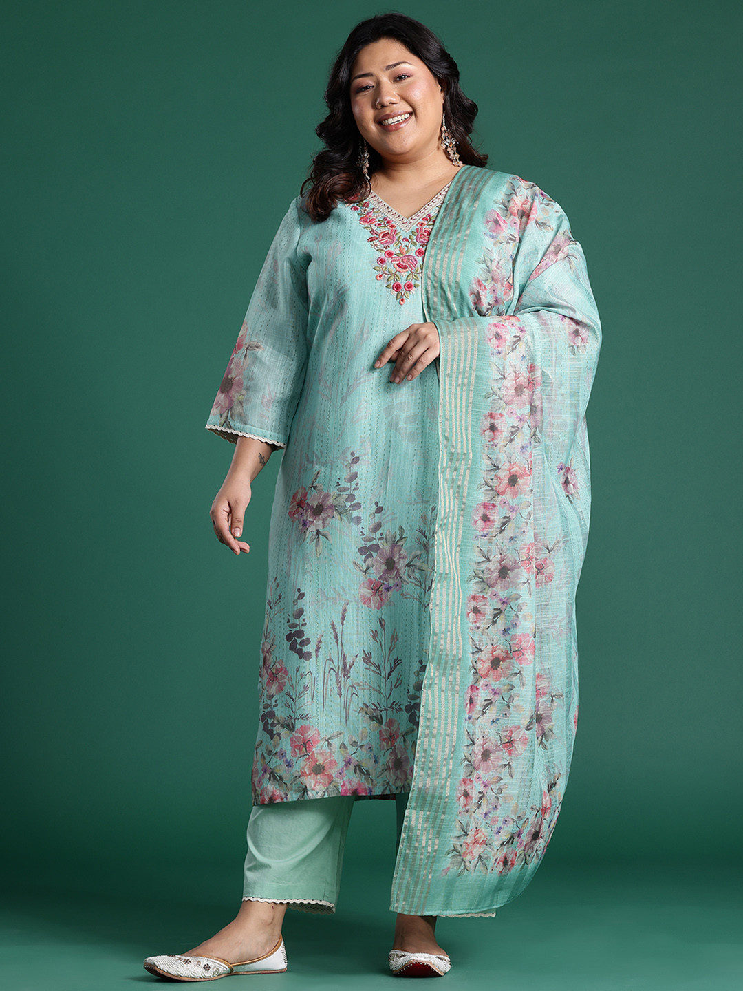 Indo Era Plus Size Floral Print Regular Thread Work Kurta with Palazzos & Dupatta