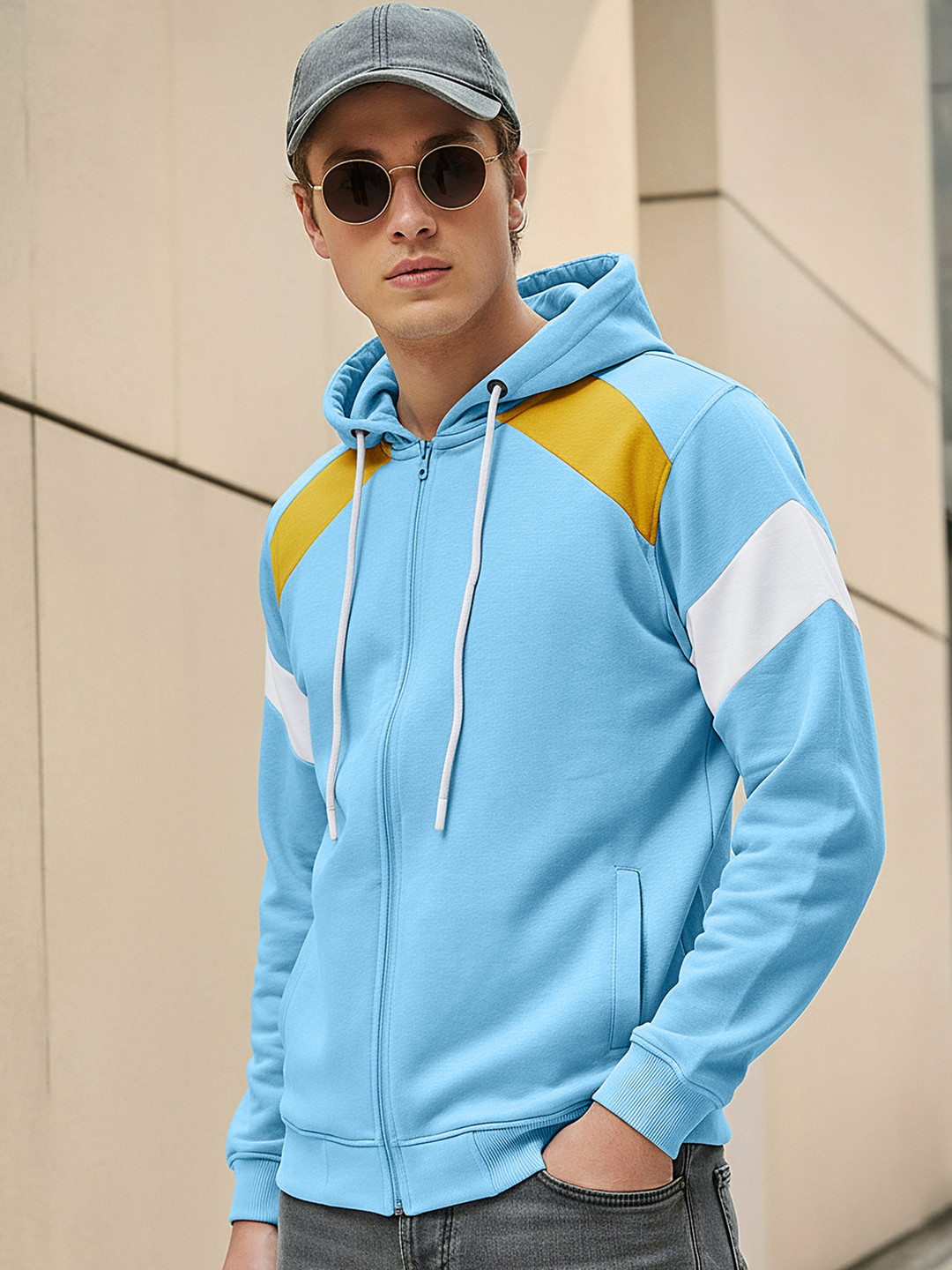 Bewakoof Men Color Block Zipper Hoodie