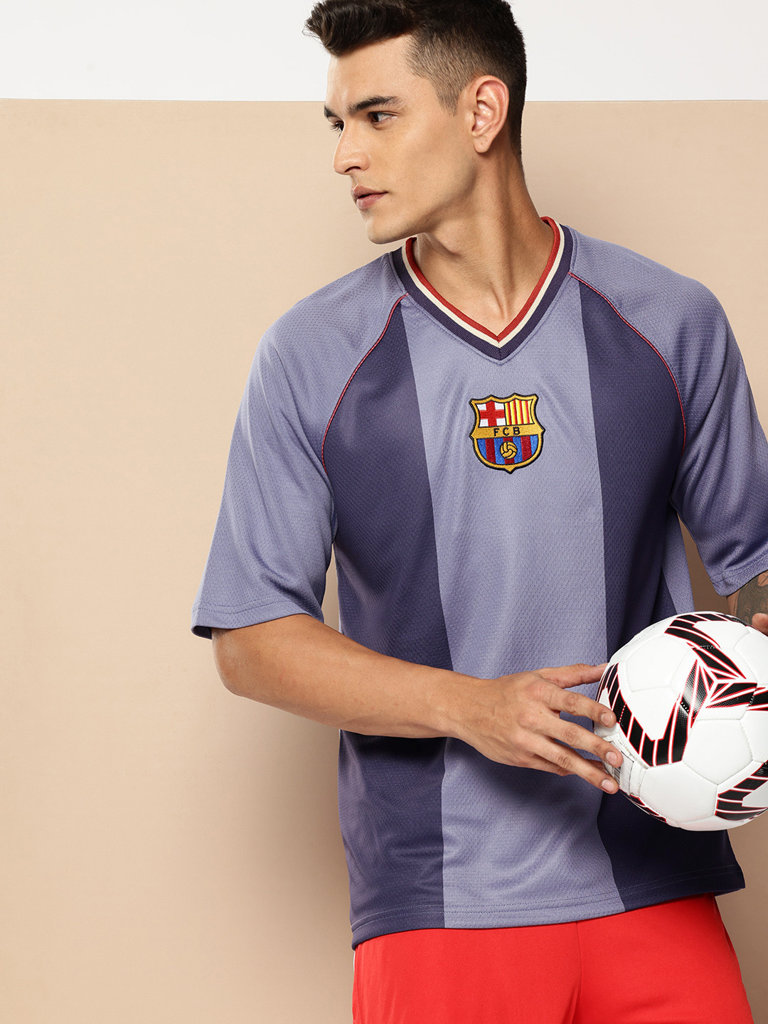 FC Barcelona Colourblocked V-Neck Sports T-shirt