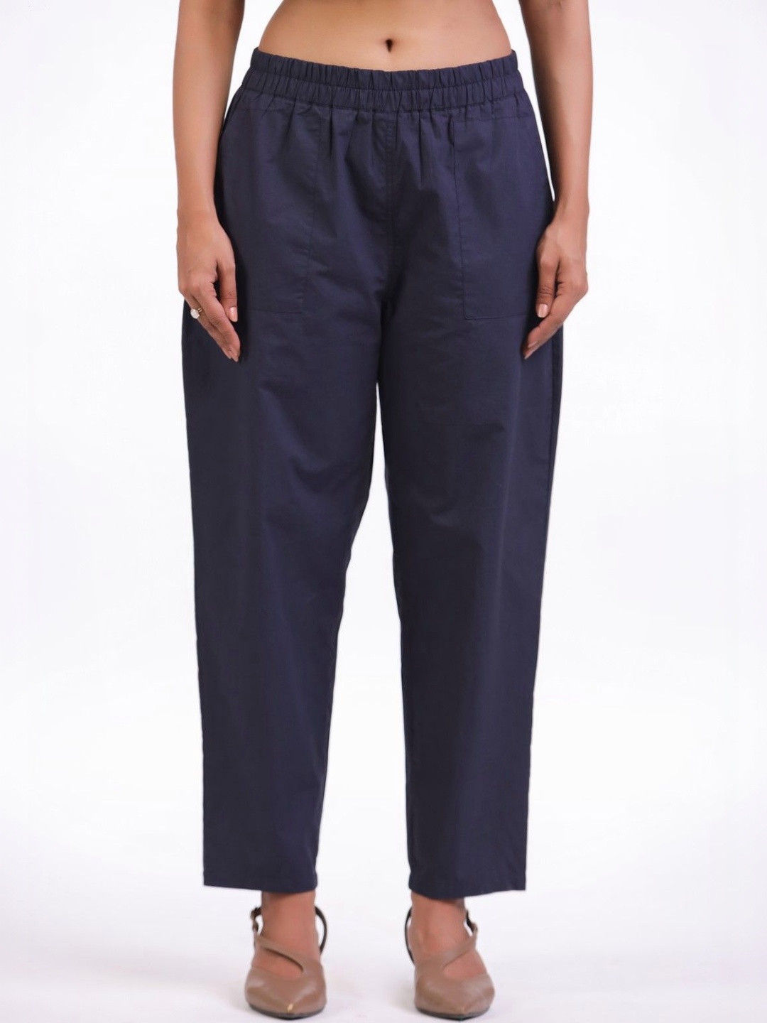 MUUN Women Relaxed Trousers
