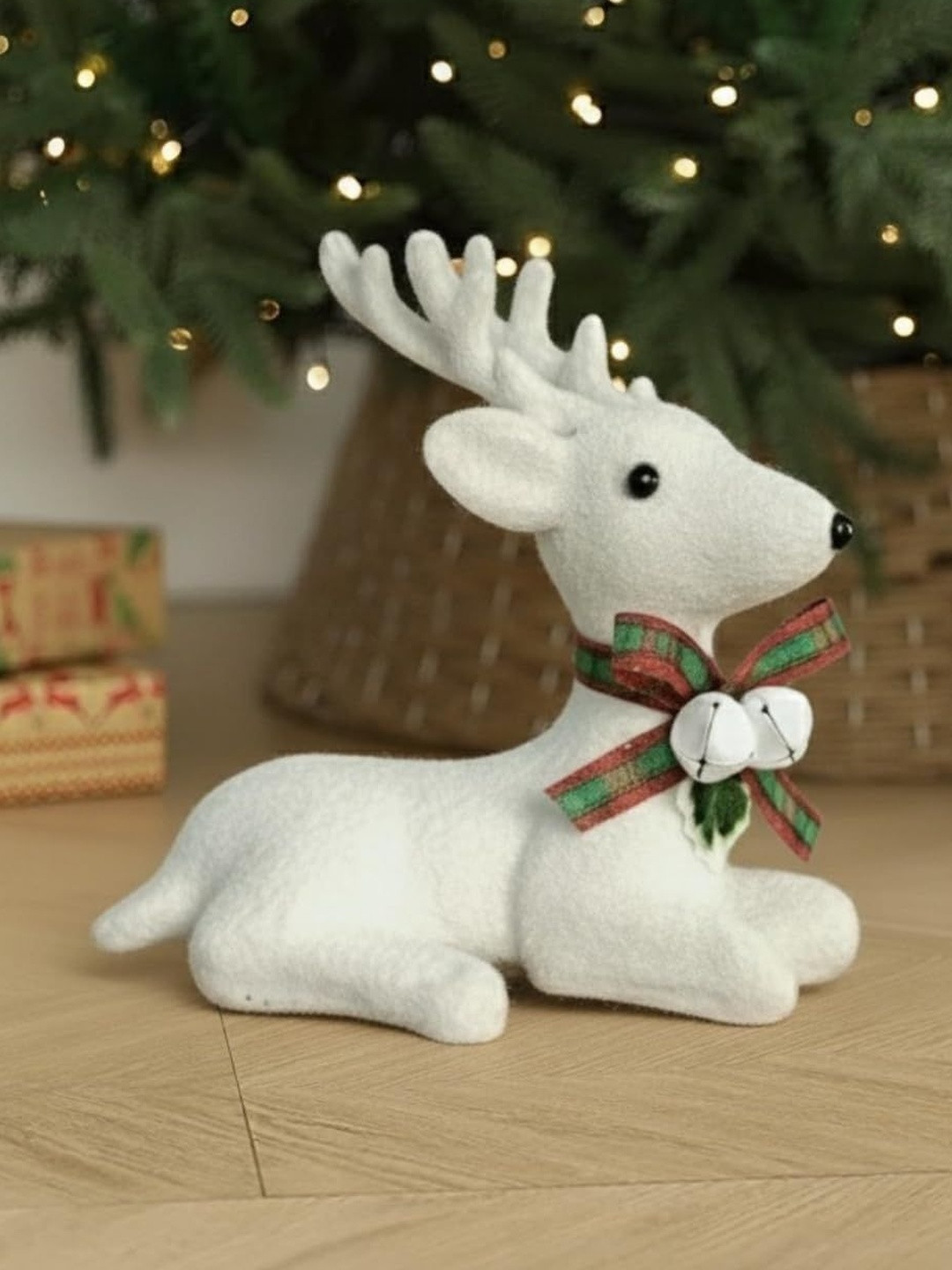 Ascension Unisex Textured Festive Decor Christmas Reindeer Figurines Elegant Deer