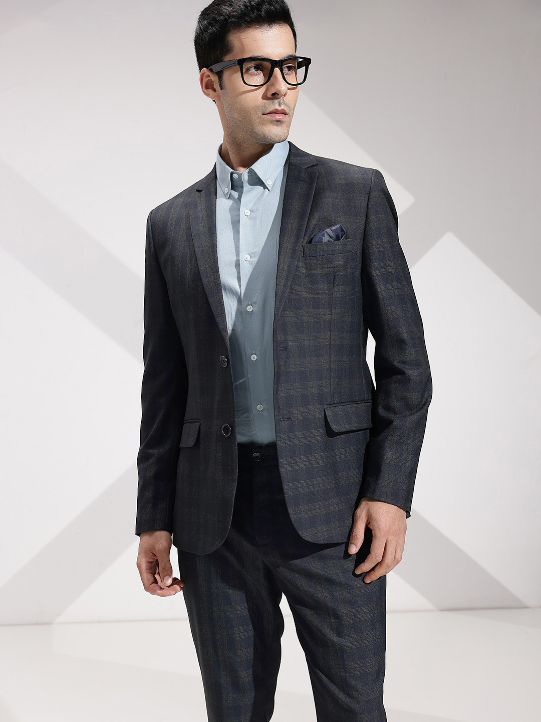 INVICTUS Slim Fit Checked Single-Breasted Two-Piece Formal Suit