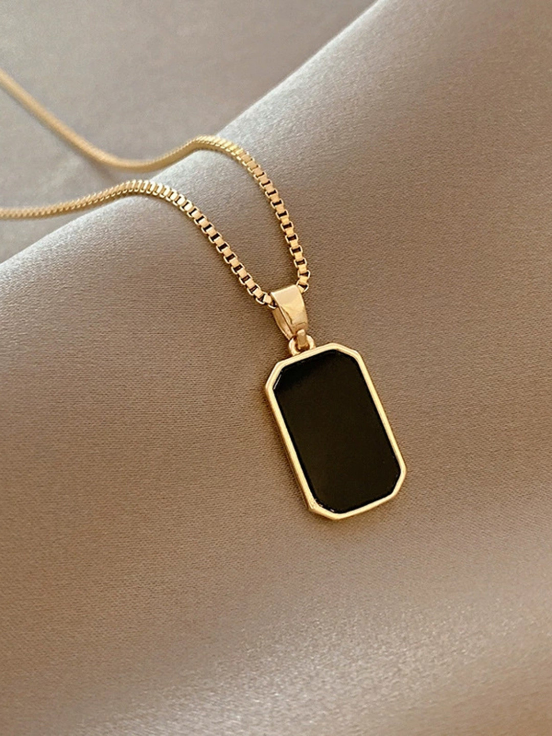 Just Lil Things Minimal Rectangle Pendant & Chains