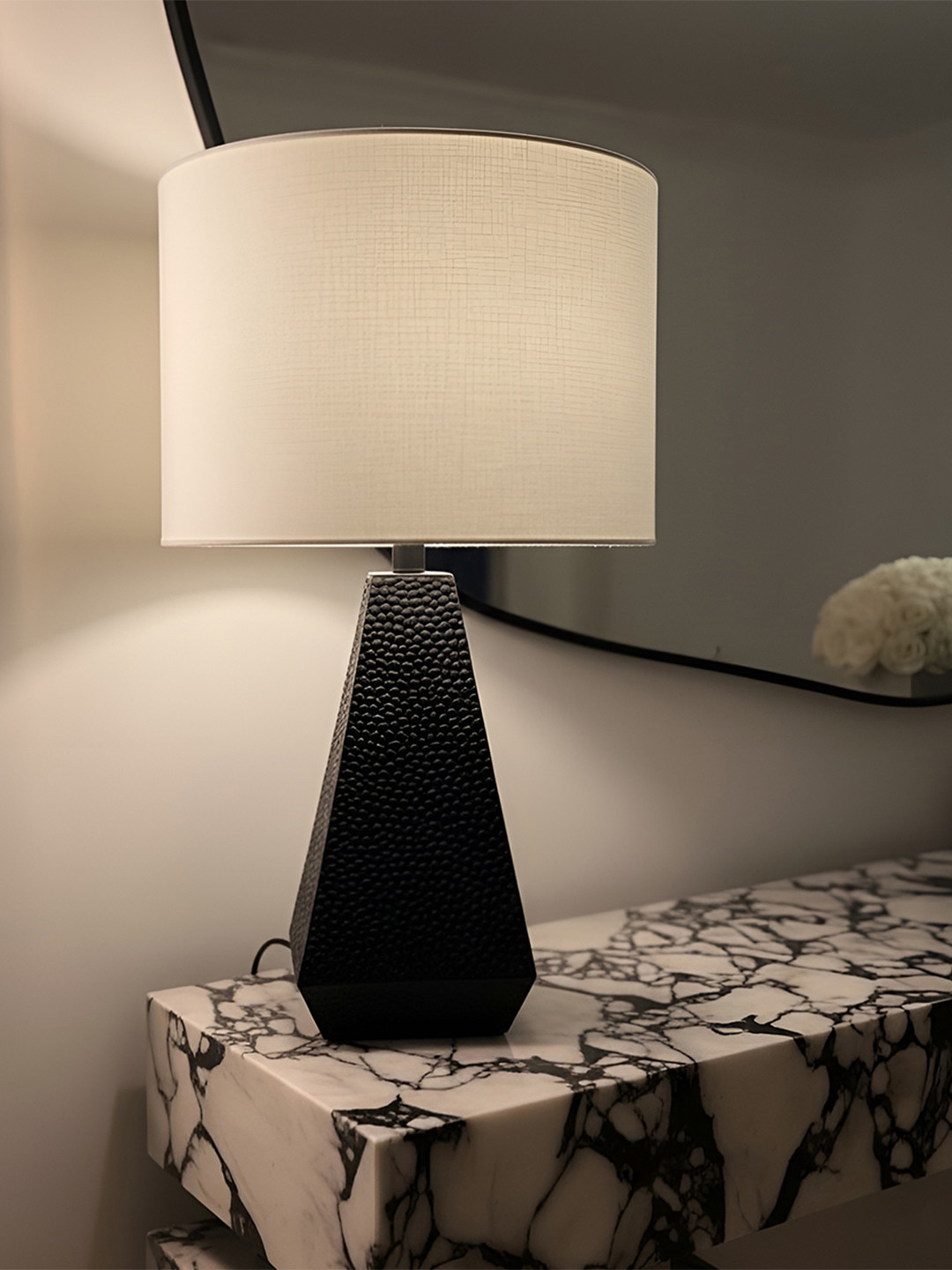 AARVI DECOR STUDIO Black And White Textured Cylindrical Shaped Table Lamp