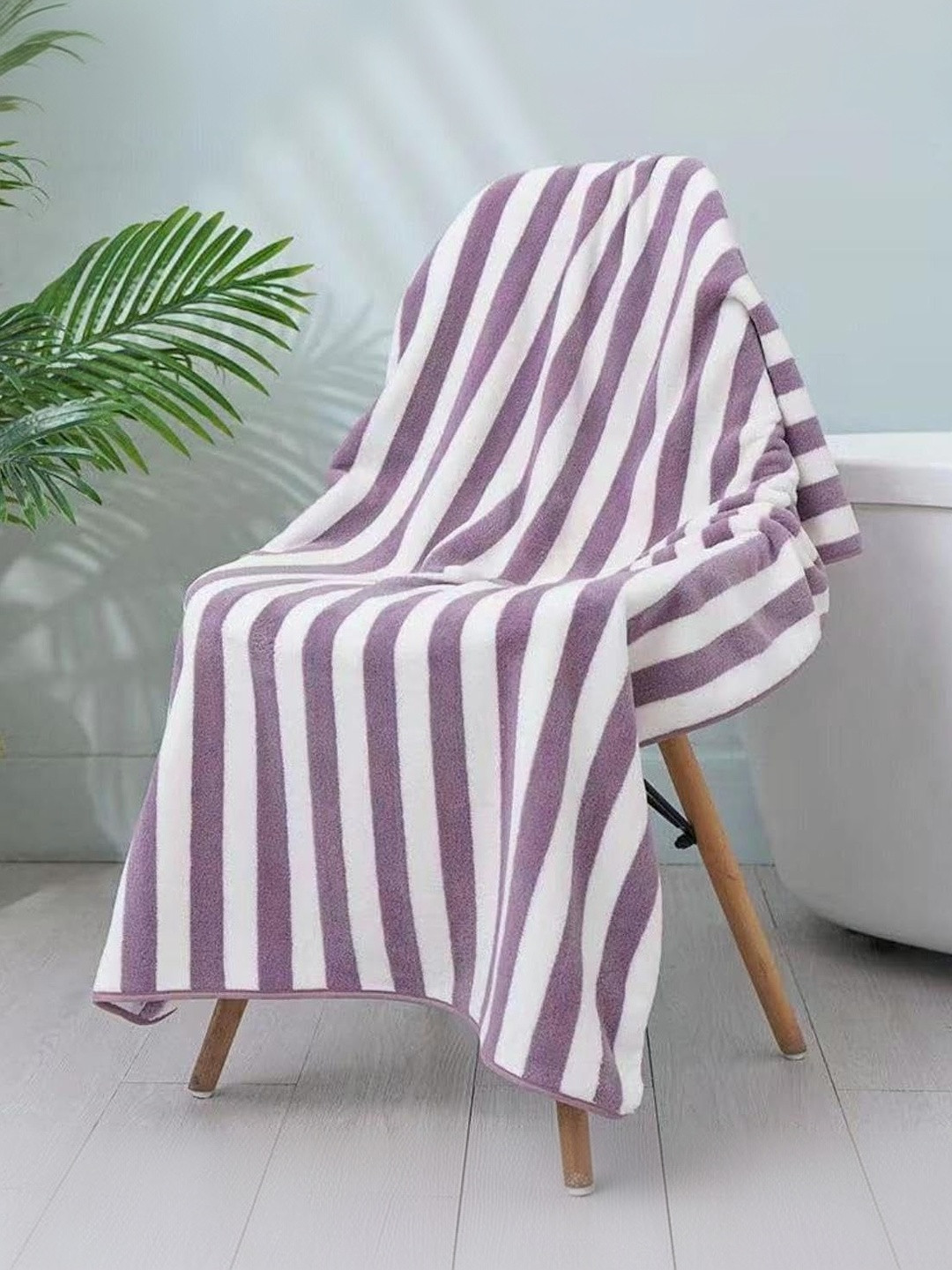 Reexplore Unisex 350 GSM Striped Breathable Regular Bathing Towel
