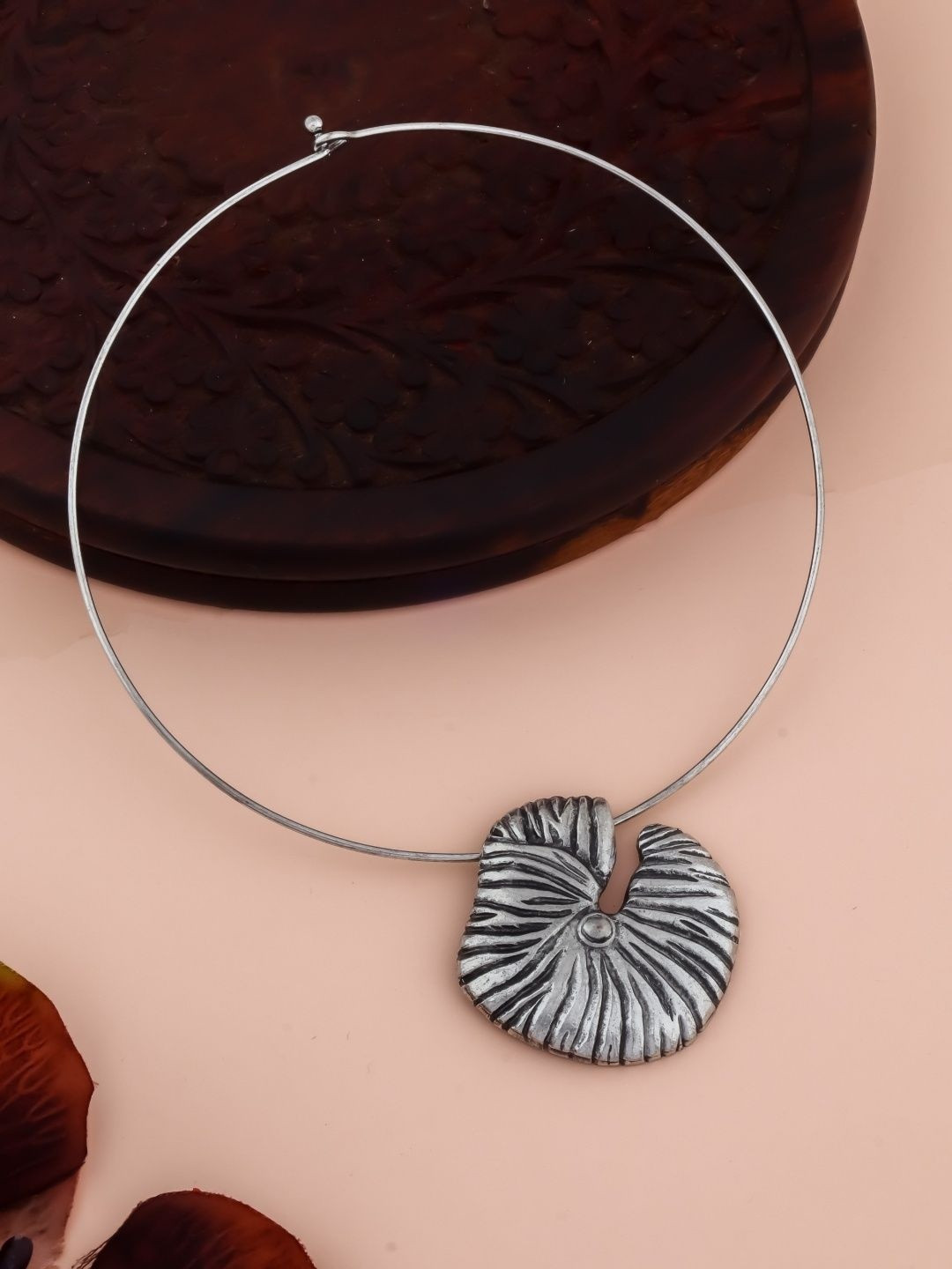 THE NAKHRA STORE Women Kokil Hasli Antique Oxidized Necklace