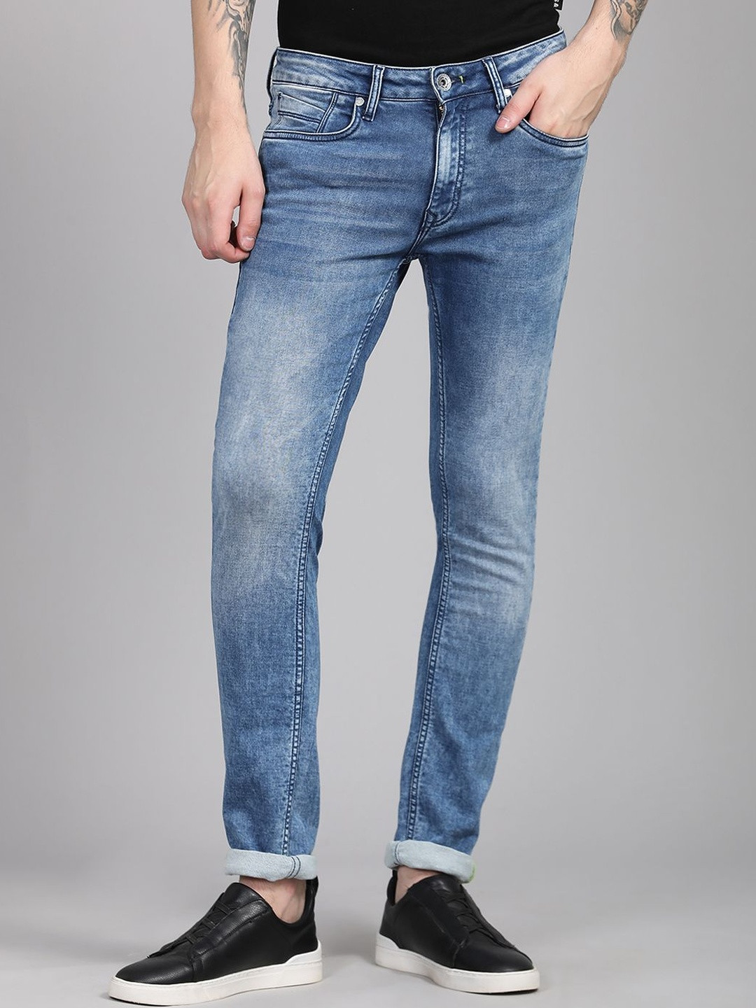 TRIGGER Men Cotton Slim Fit Mid-Rise Light Fade Stretchable Jeans