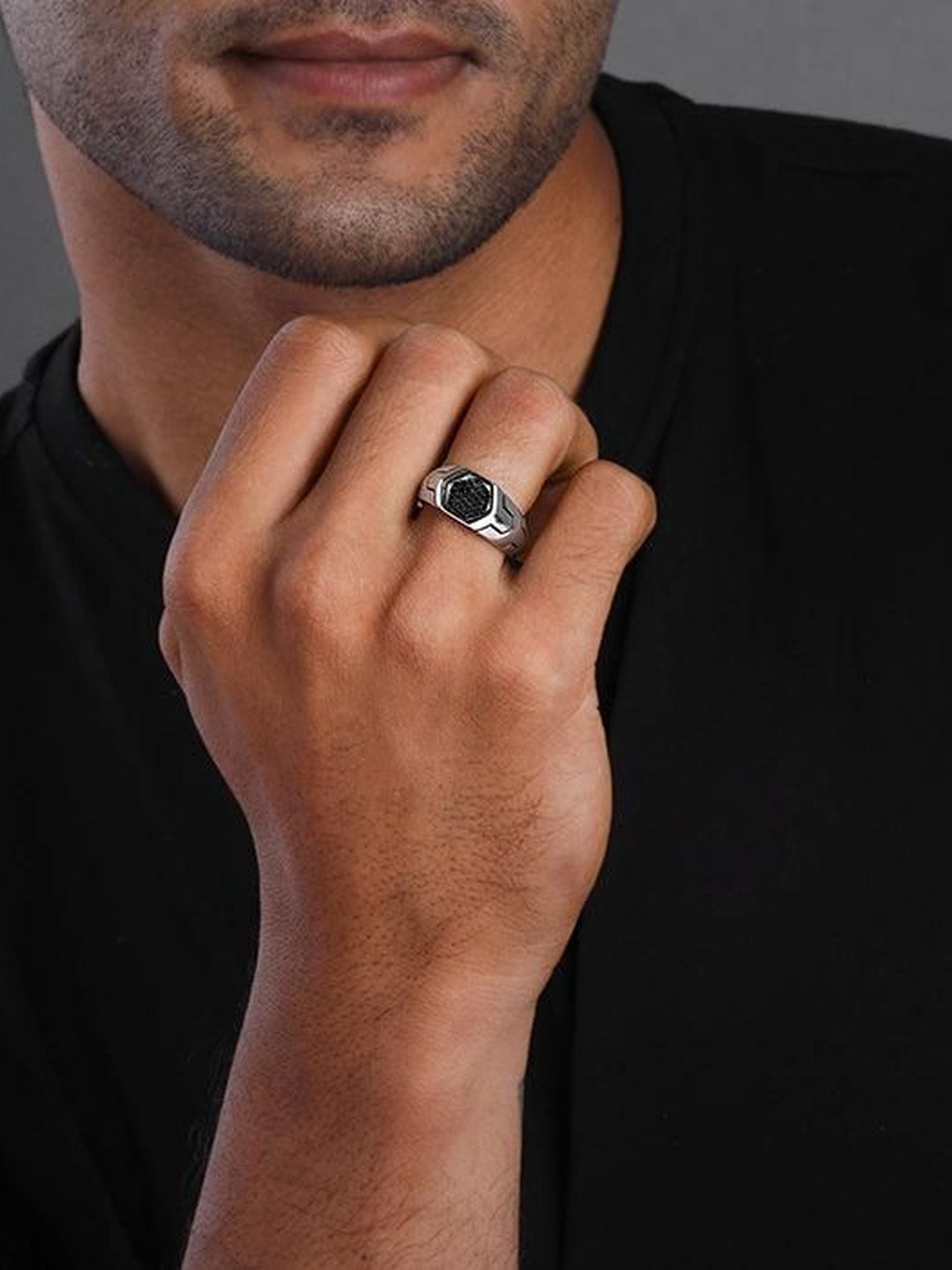 GIVA Silver-Plated Zircon Finger Ring