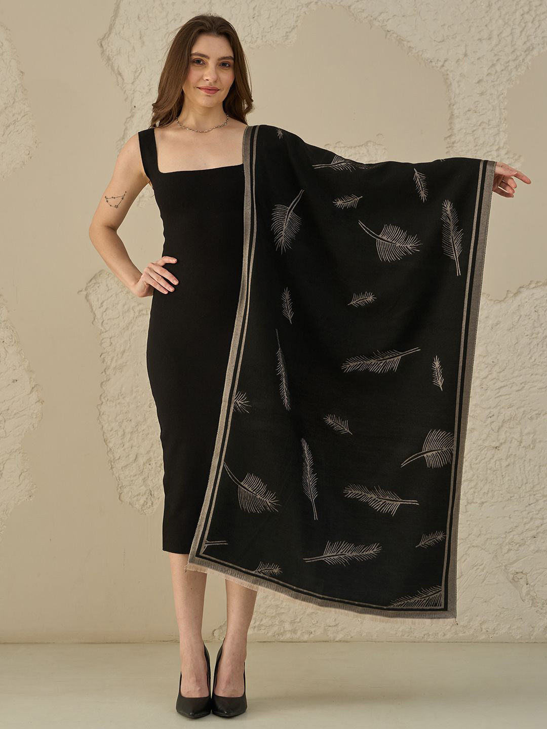 Knitkala Women Reversible Wool and Silk Feather Design Woollen Winter Stole