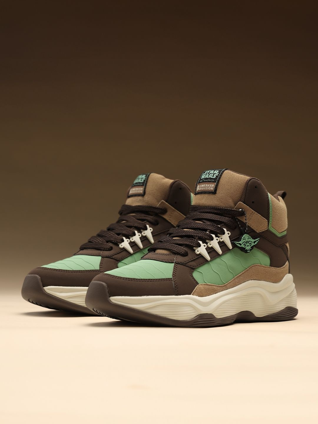 The Souled Store Men Yoda Star Wars Colourblocked Mid-Top Sneakers