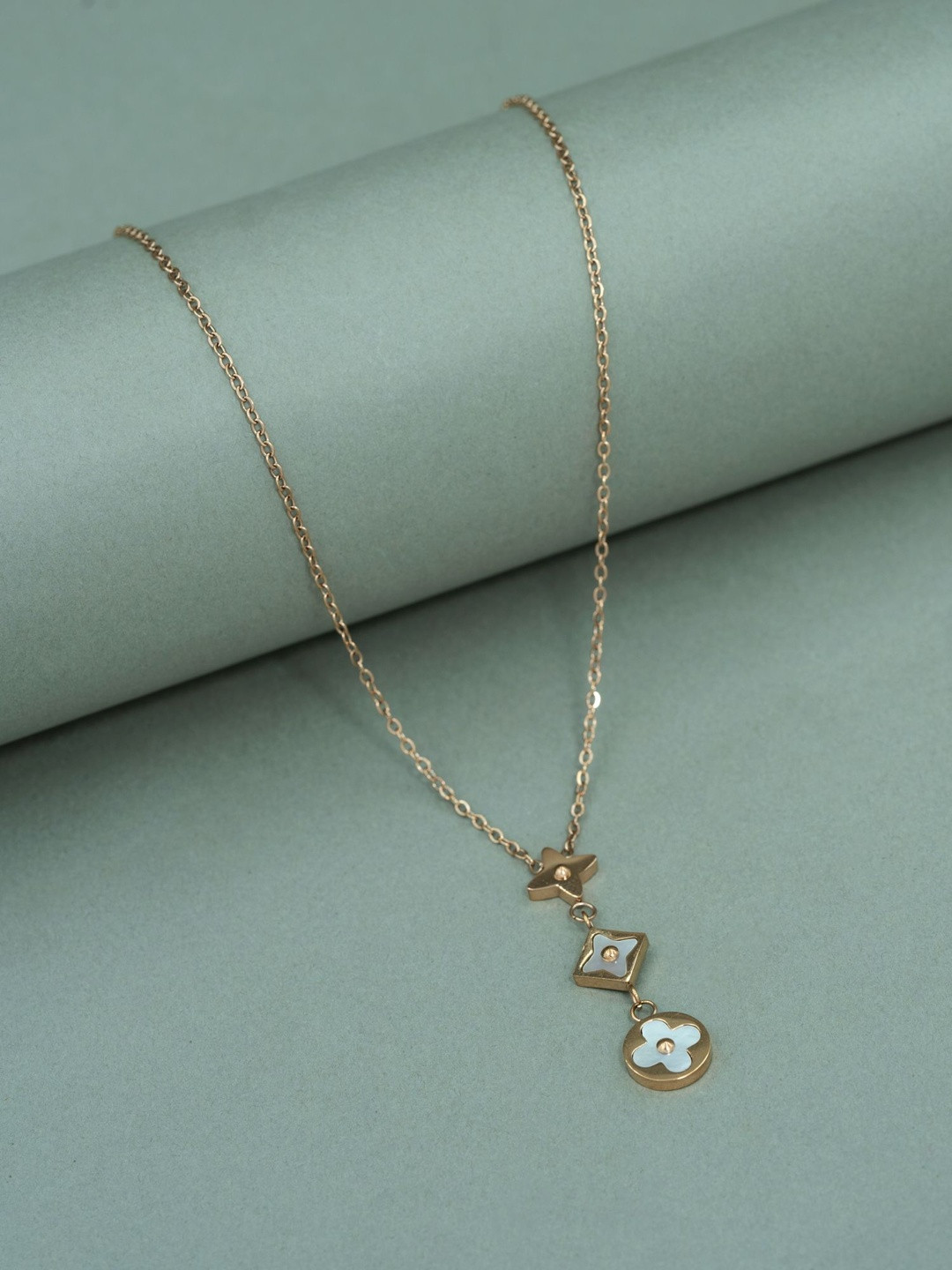 ARTKLIM Stainless Steel Gold-Plated Anti-Tarnish Trio Charm Chain