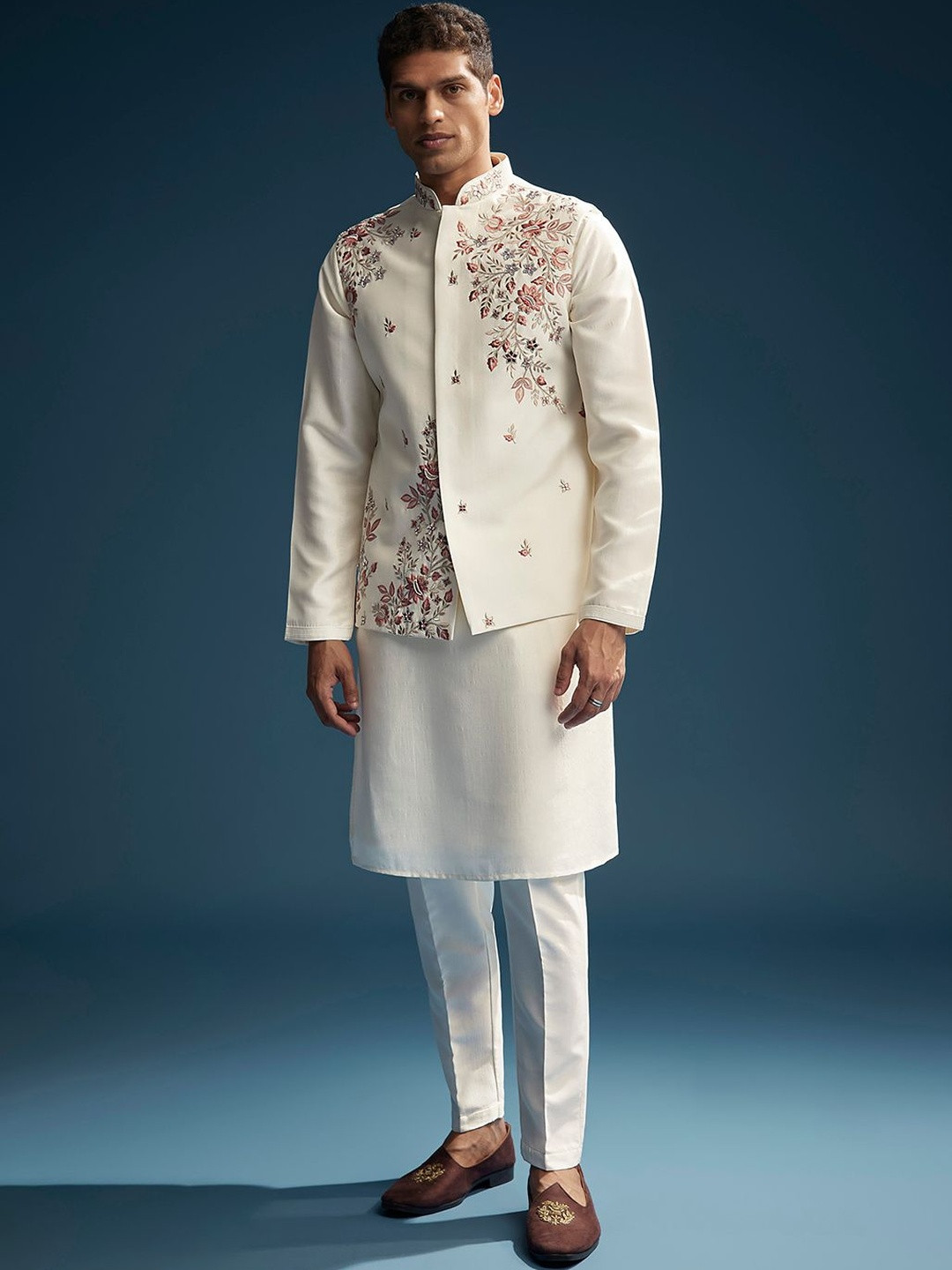 KALKI Fashion Men Solid Kurta with Trousers & Nehru Jacket With Heavy Embroidery