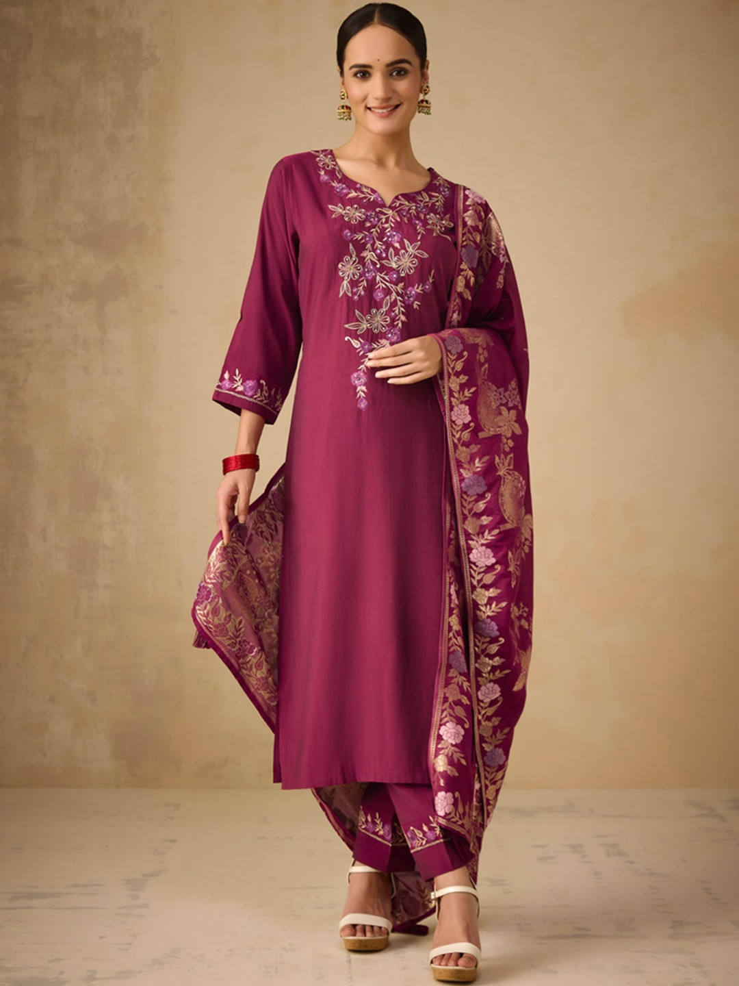 WOMEN PLUS Floral Embroidered Sweetheart Neck Sequinned Kurta With Trousers & Dupatta