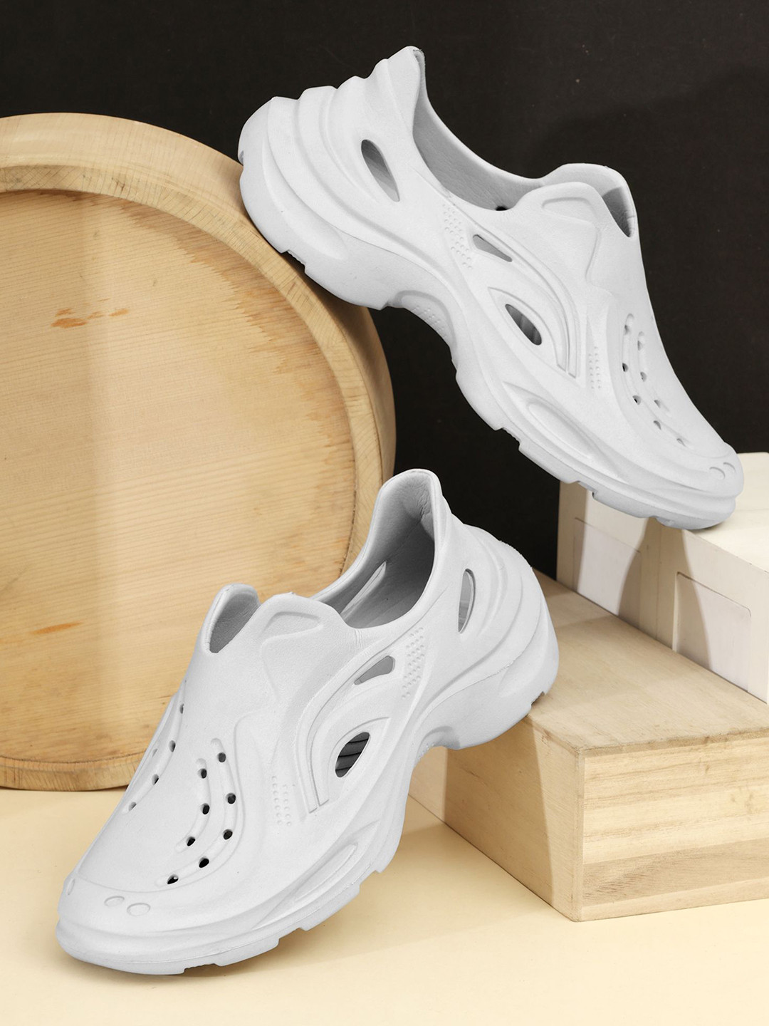 CIBEK Unisex Lightweight Breathable & Anti-Slip Sole Slip-On