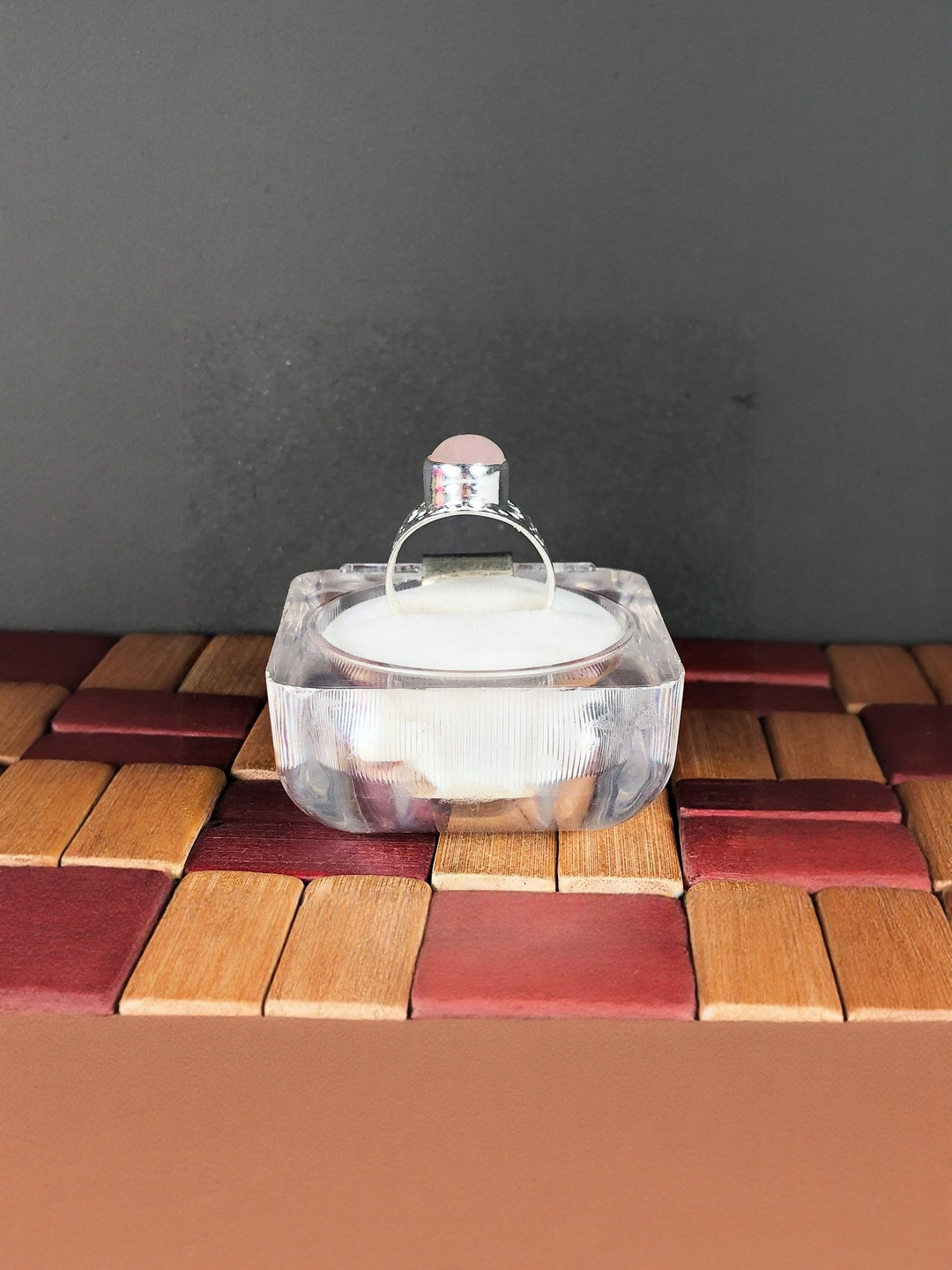 Zhupuk Silver-Plated Quartz Stone-Studded Finger Ring