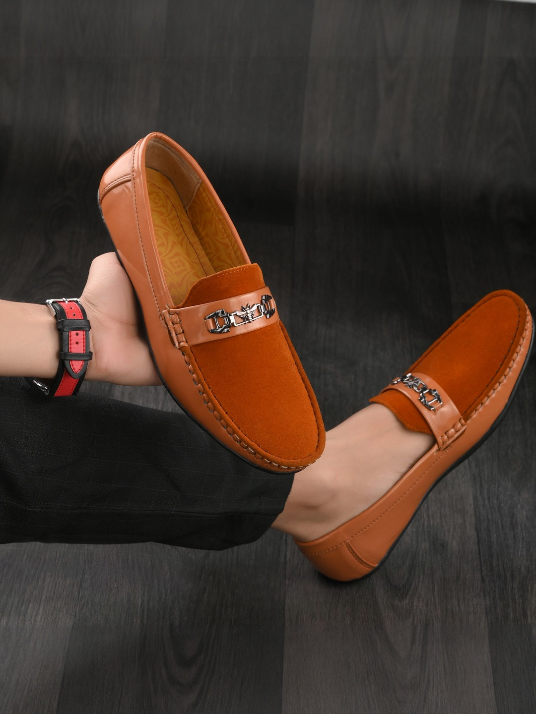 DENSU Men Colourblocked Loafers