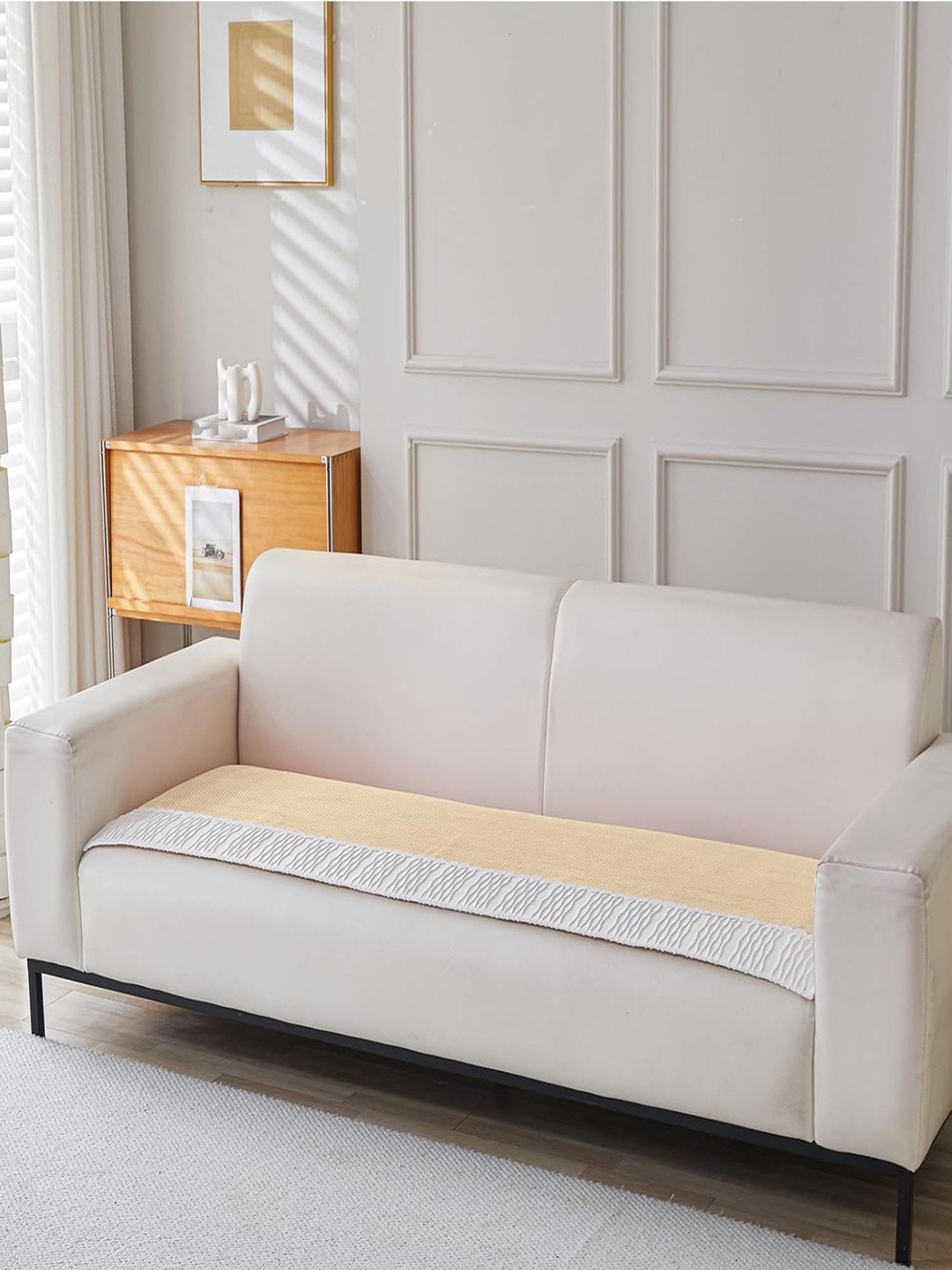 HOUSE OF QUIRK Gold-Toned & White Solid Velvet 4 Seater Sofa Mat