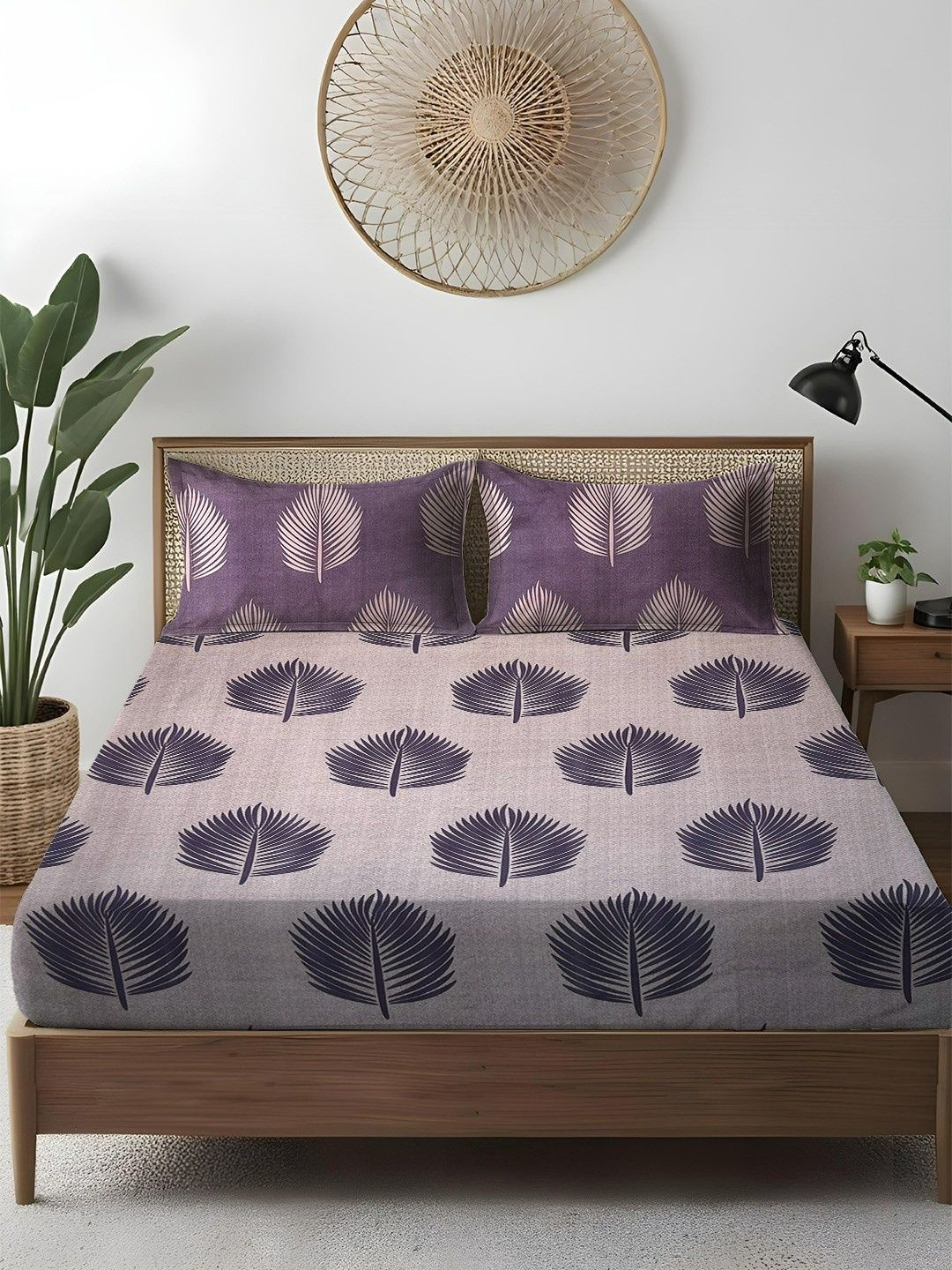 WEAVE AND DECOR Purple & Pink Printed Pure Cotton 300 TC King Bedsheet Set 1.98 x 1.82m