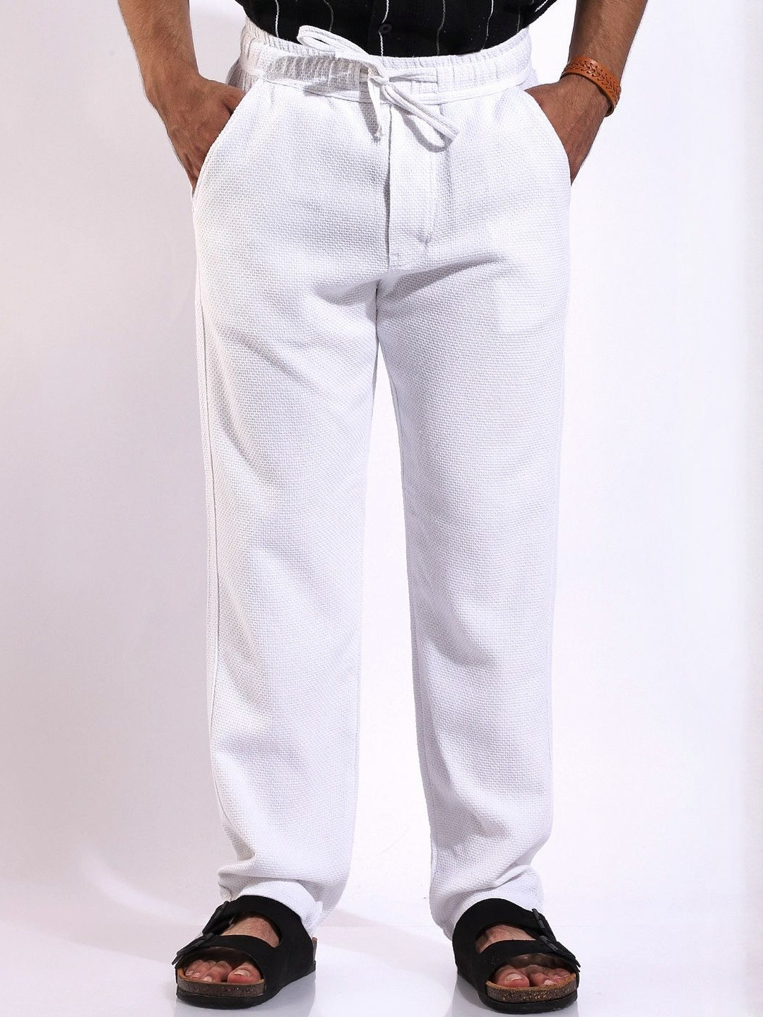 JIMMY & JORDAN Men Brooklyn Beat Textured Regular Fit Mid-Rise Trousers