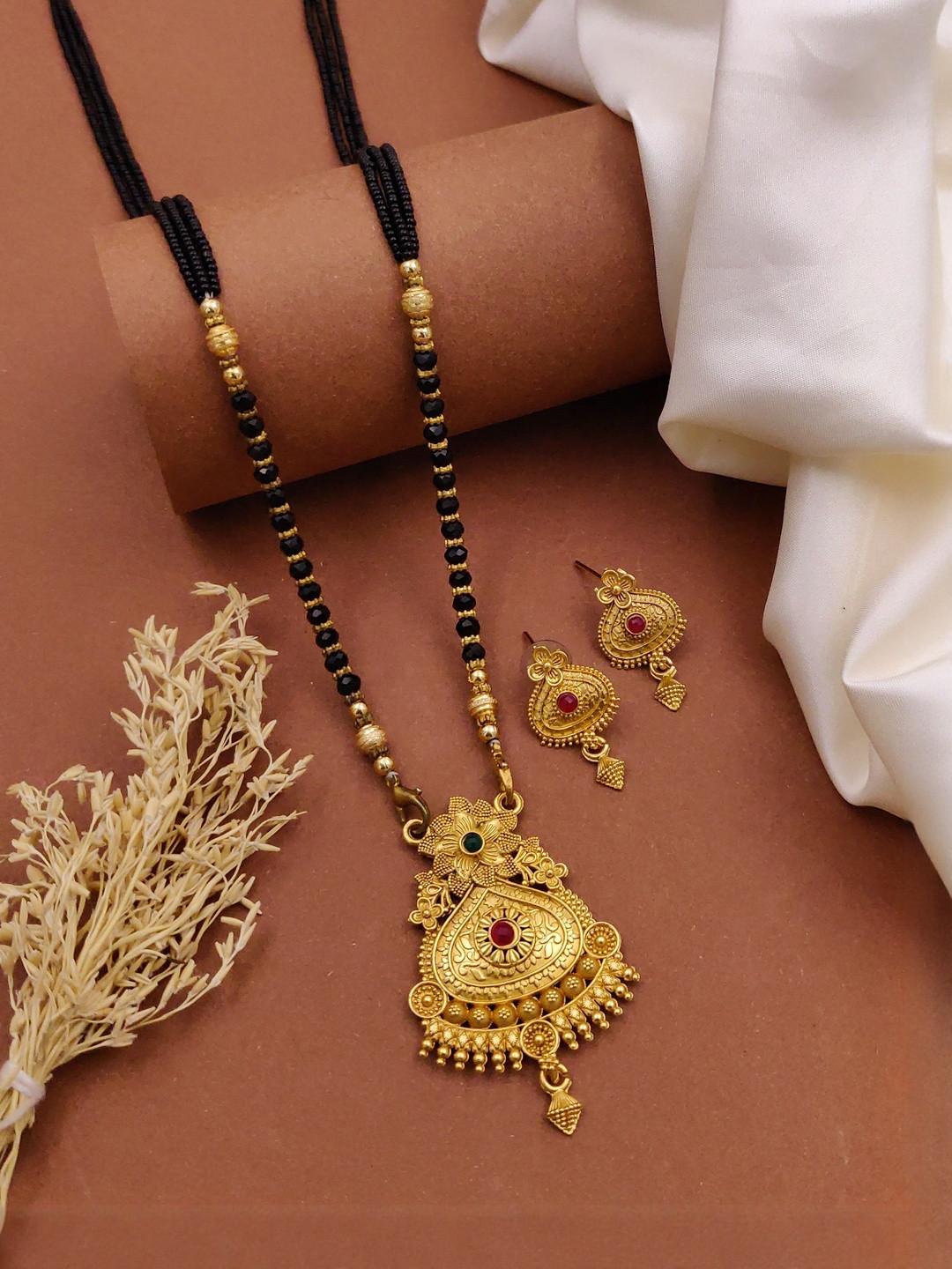 Bhanu diam Artificial Stones Studded & Beaded Floral Design Mangalsutra With Earrings