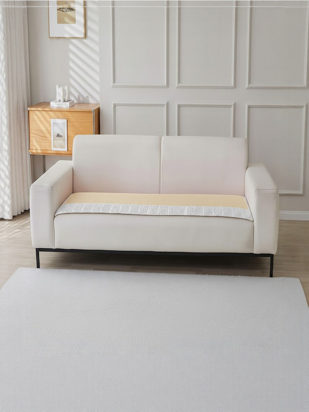 HOUSE OF QUIRK Gold-Toned & White Solid Velvet 2 Seater Sofa Mat